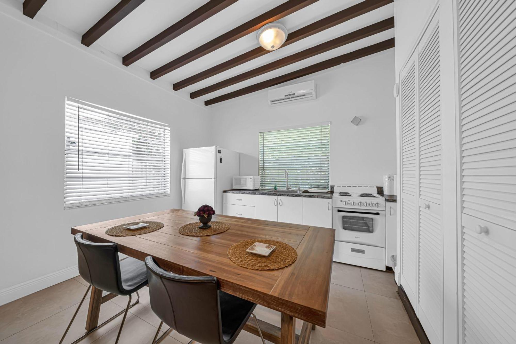 Ferienhaus Casa Havana - Renovated One Bedroom In Miami