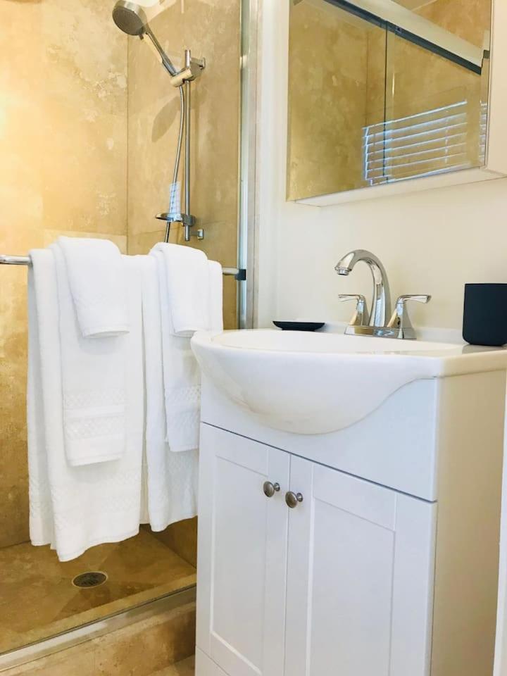 Holiday home Renovated Grove -near Coconut Grove *