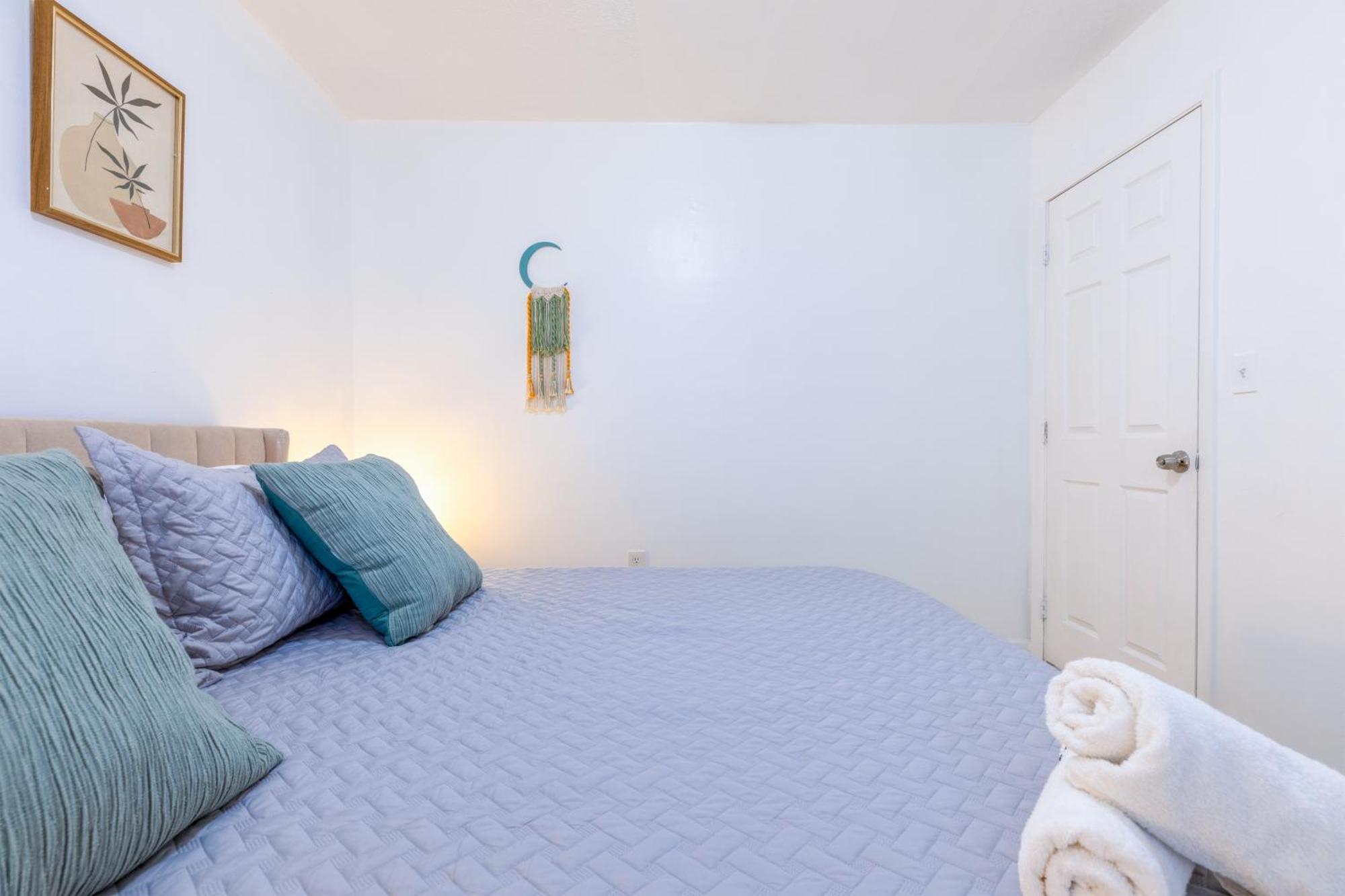 Stunning Escape Near Pet Friendly Appartement *