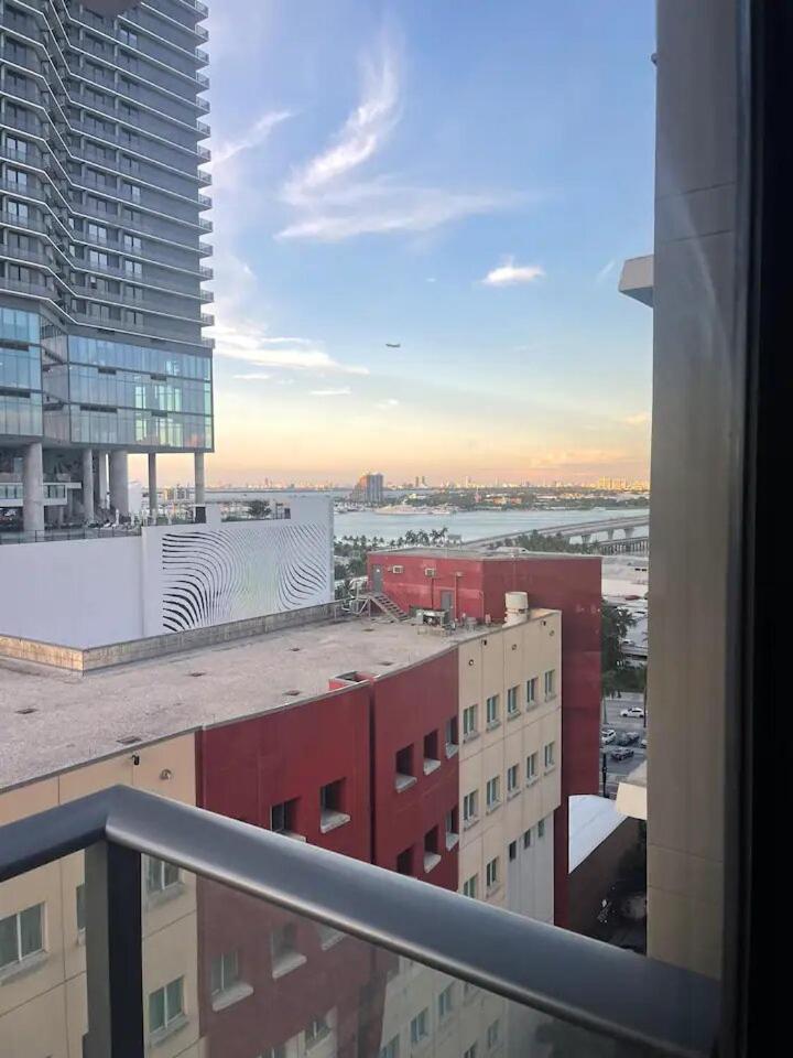 Amazing Studio Downtown Mia Apartment Miami