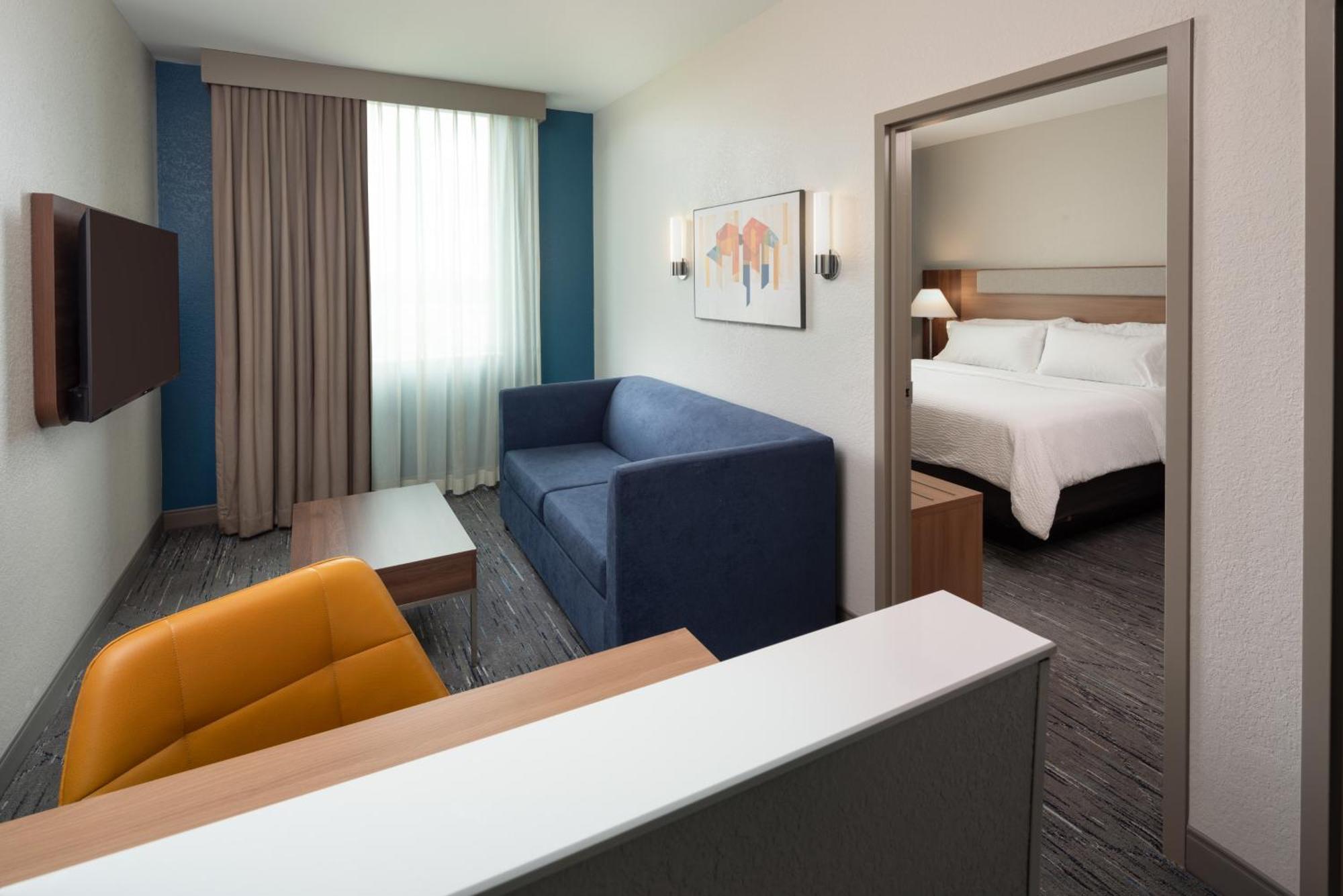 Express Airport-blue Lagoon Area By Ihg Hotel