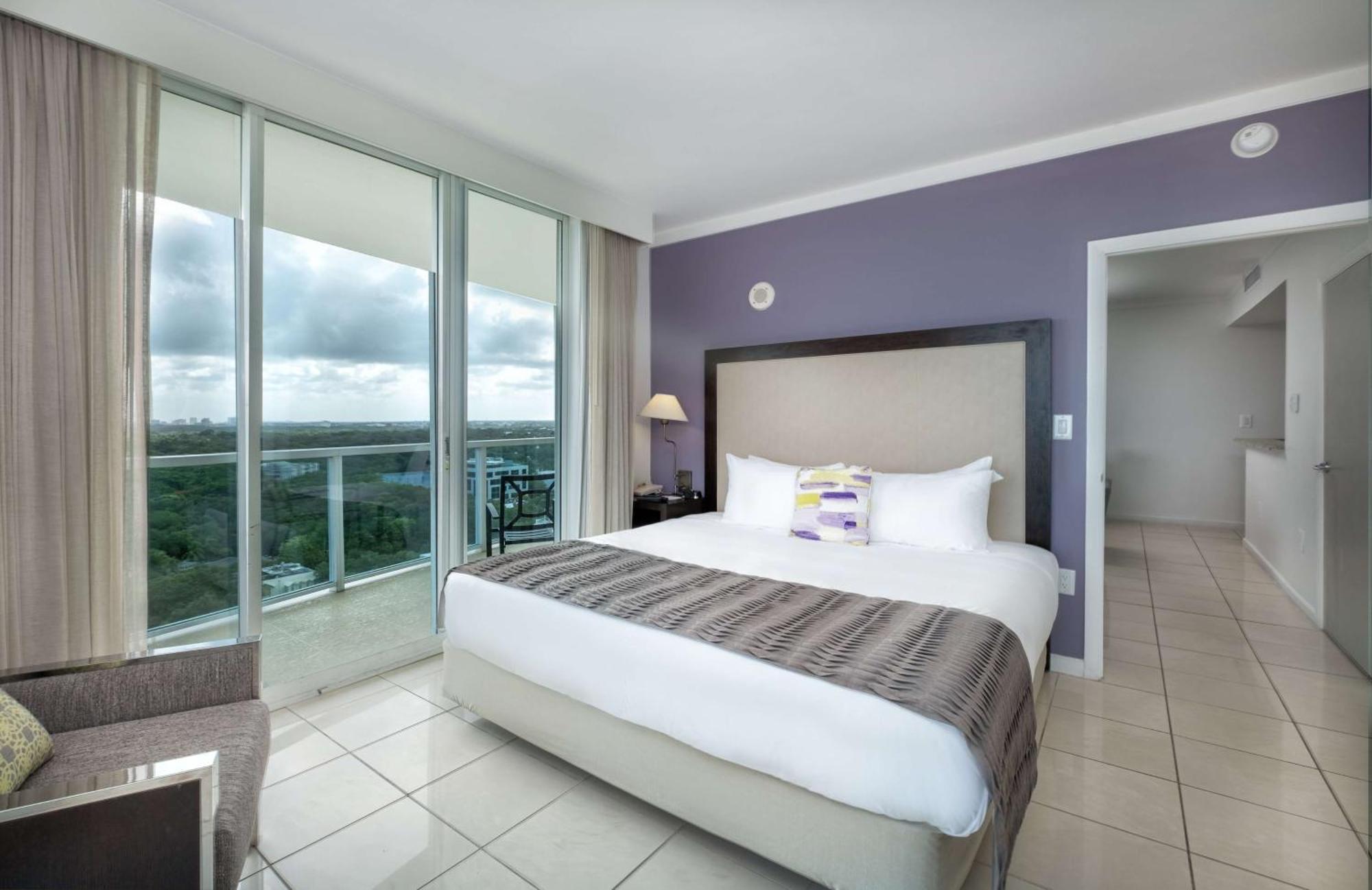 Arya Bw Premier Collection Hotel 4*