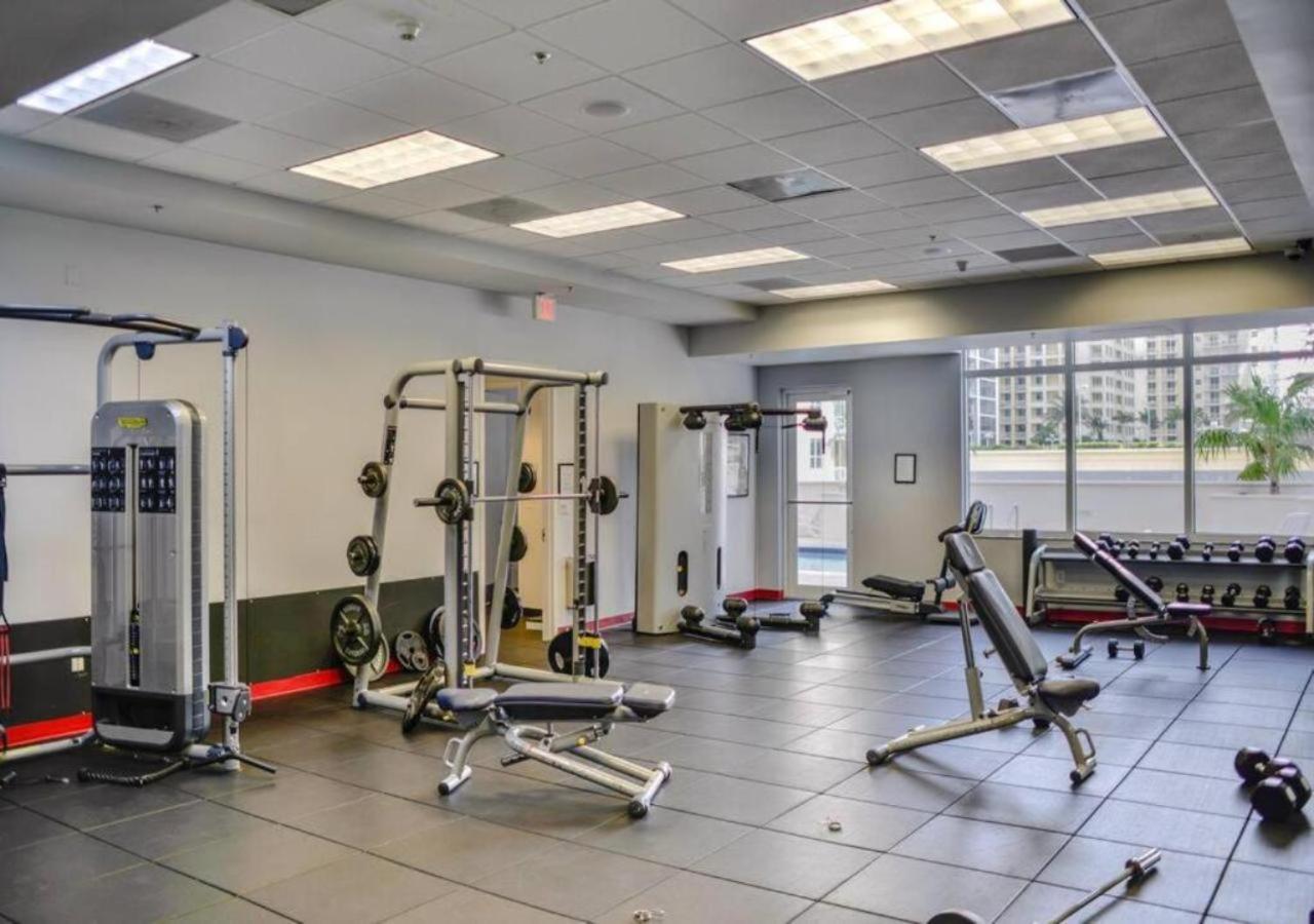 Apartment Stunning 1/1 @brickell Free Parking/pool