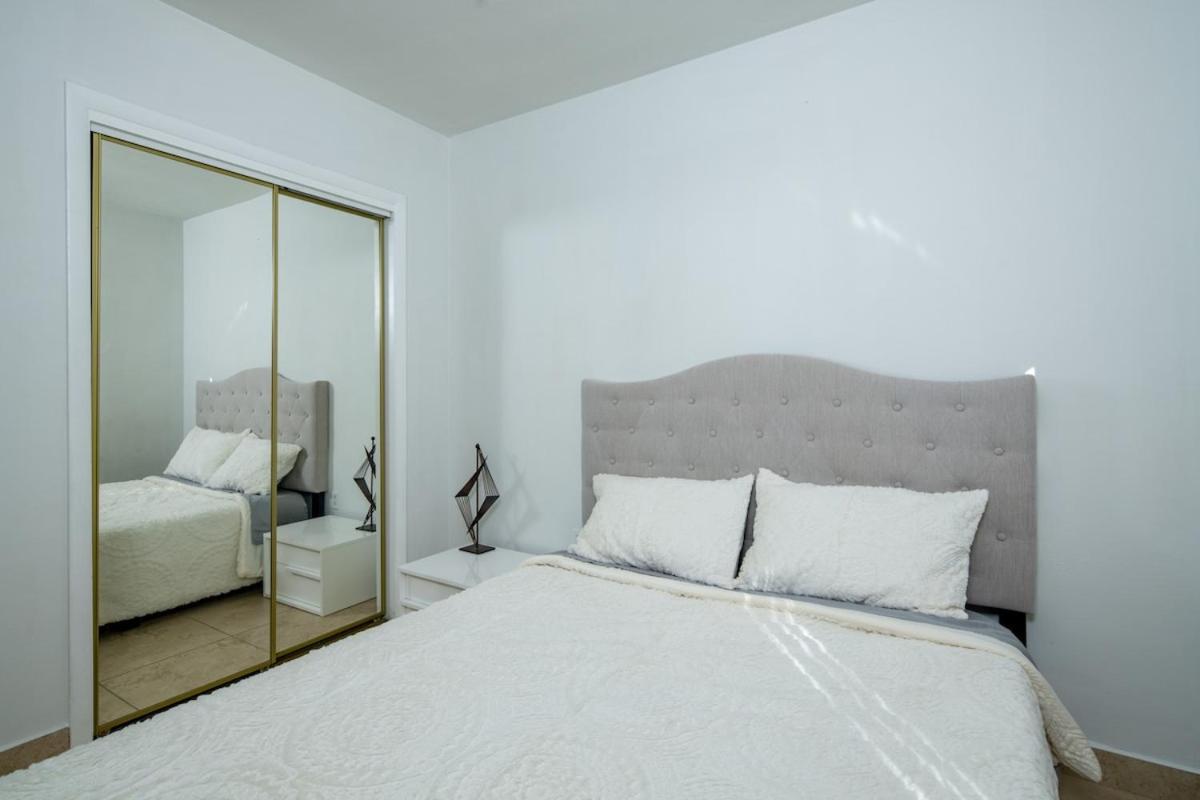 Abundant 3bd King Bed Free Parking Wi-fi *
