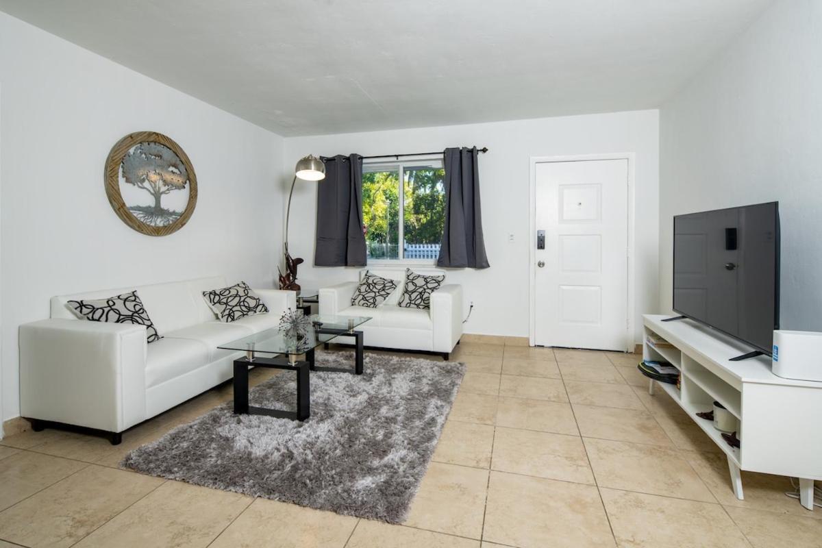 Abundant 3bd King Bed Free Parking Wi-fi * Miami