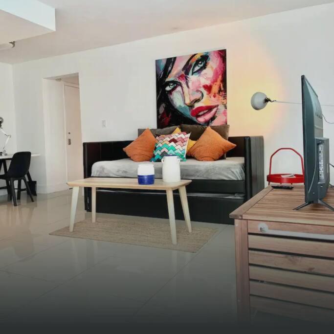 Apartment Groveo4 10 Min From The