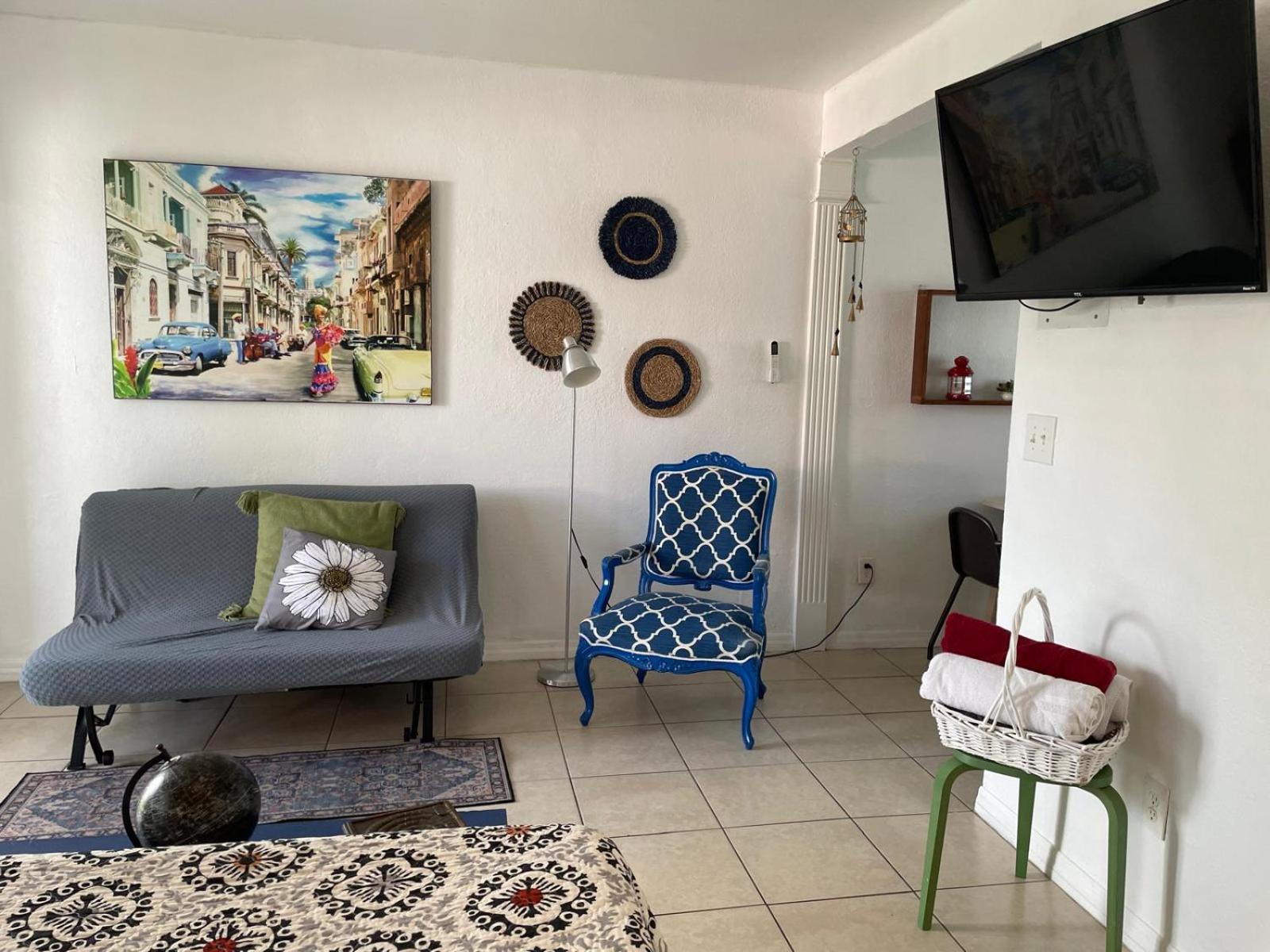 Cozy Near Coconut Grove - 7c Apartment