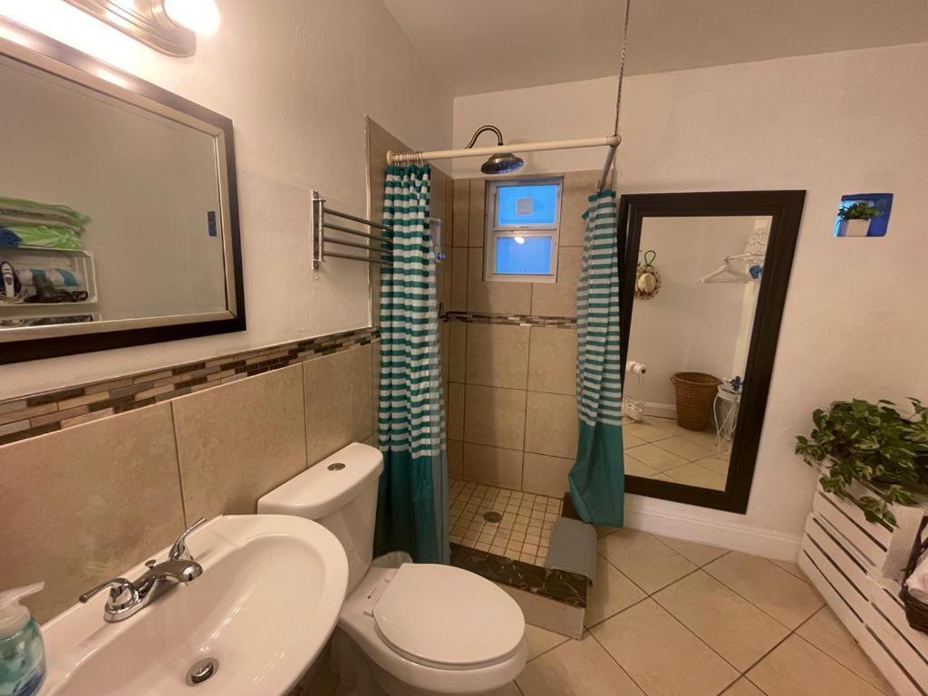 Appartement Chic And Comfortable Free Street Parking