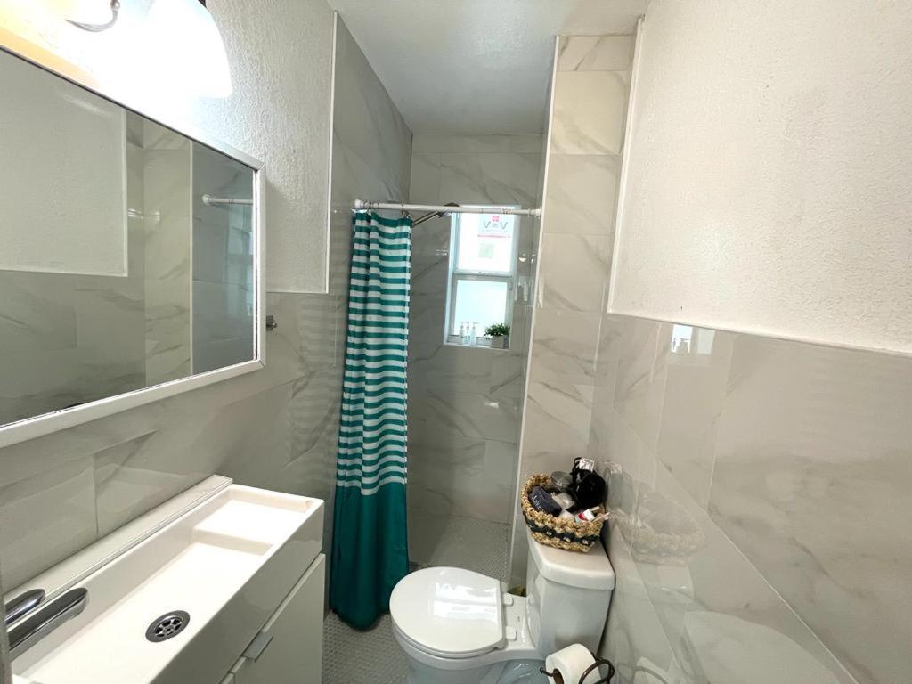 Cozy Near Coconut Grove - 7c * Miami