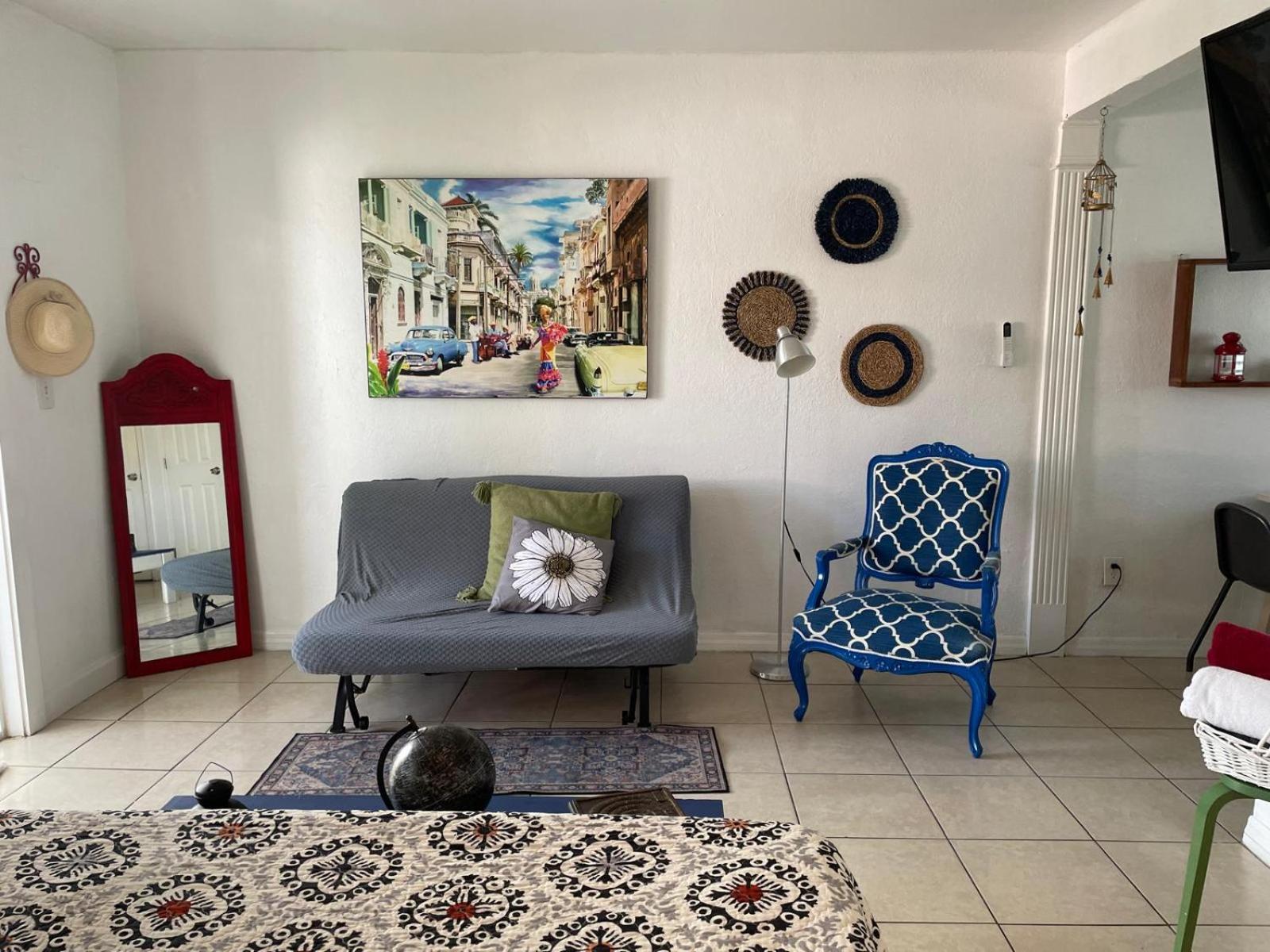 Cozy Near Coconut Grove - 7c Apartment *