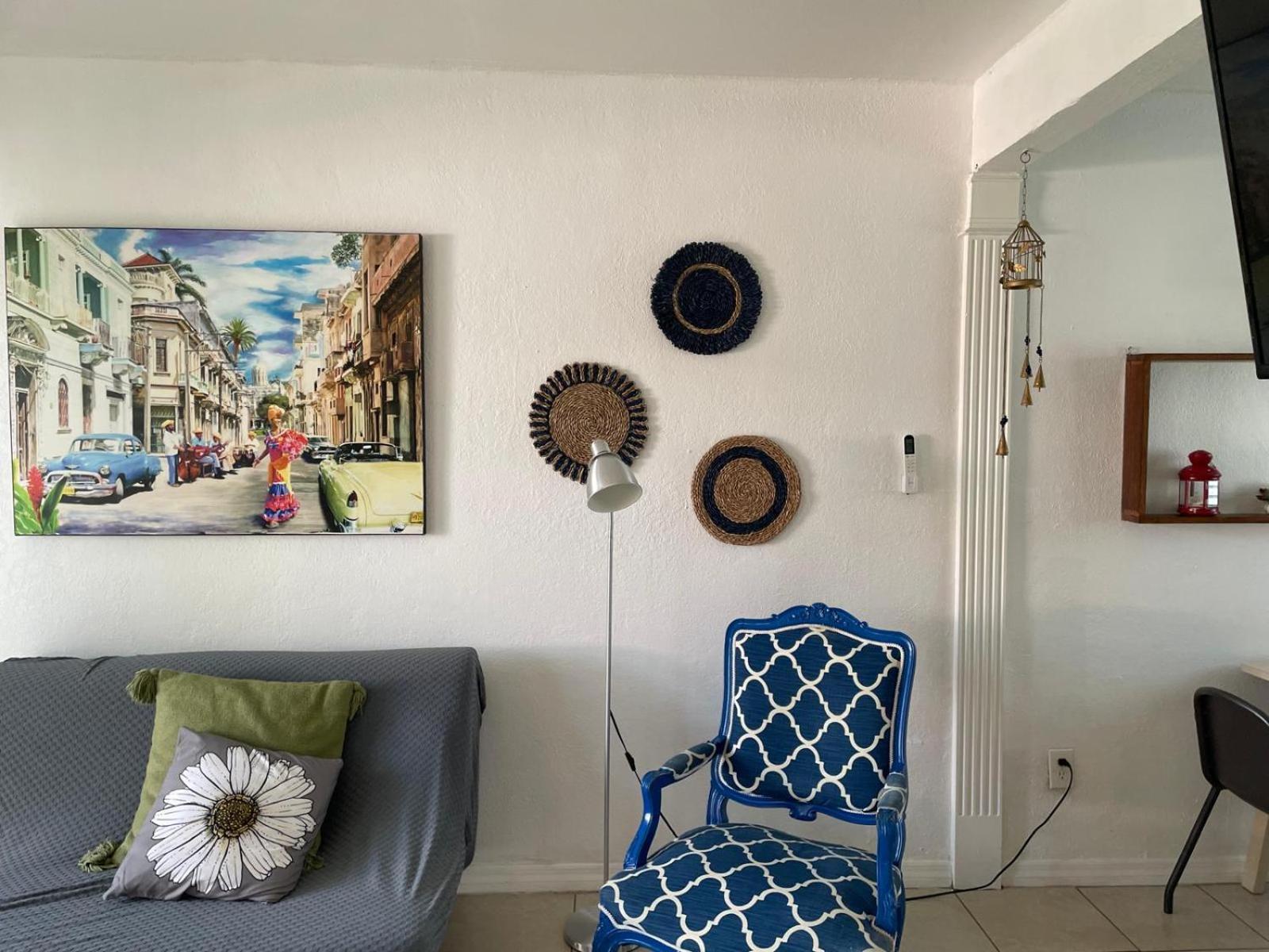 Cozy Near Coconut Grove - 7c Apartment