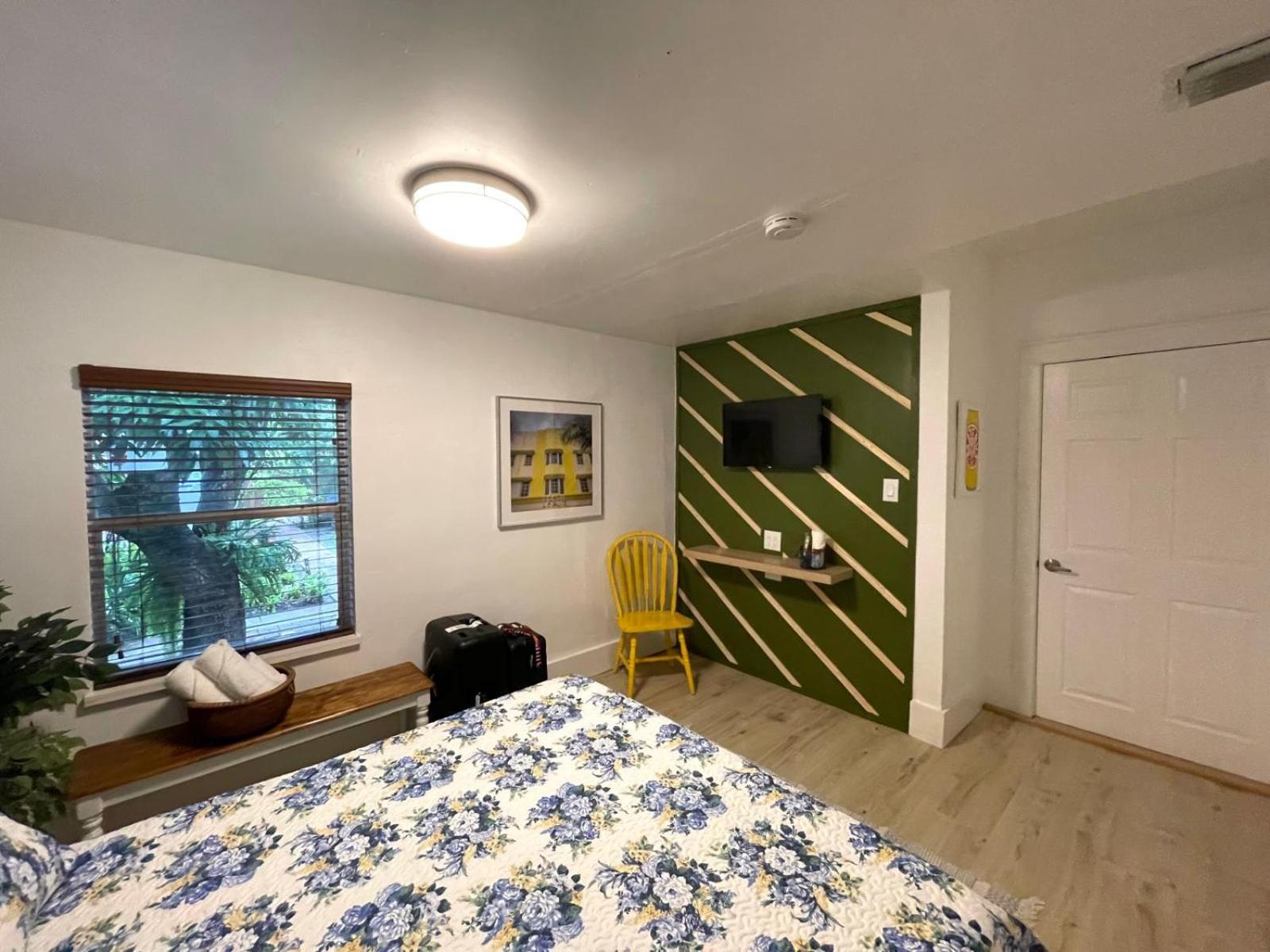 Cozy In The Heart Of Little Havana Privatunterkunft