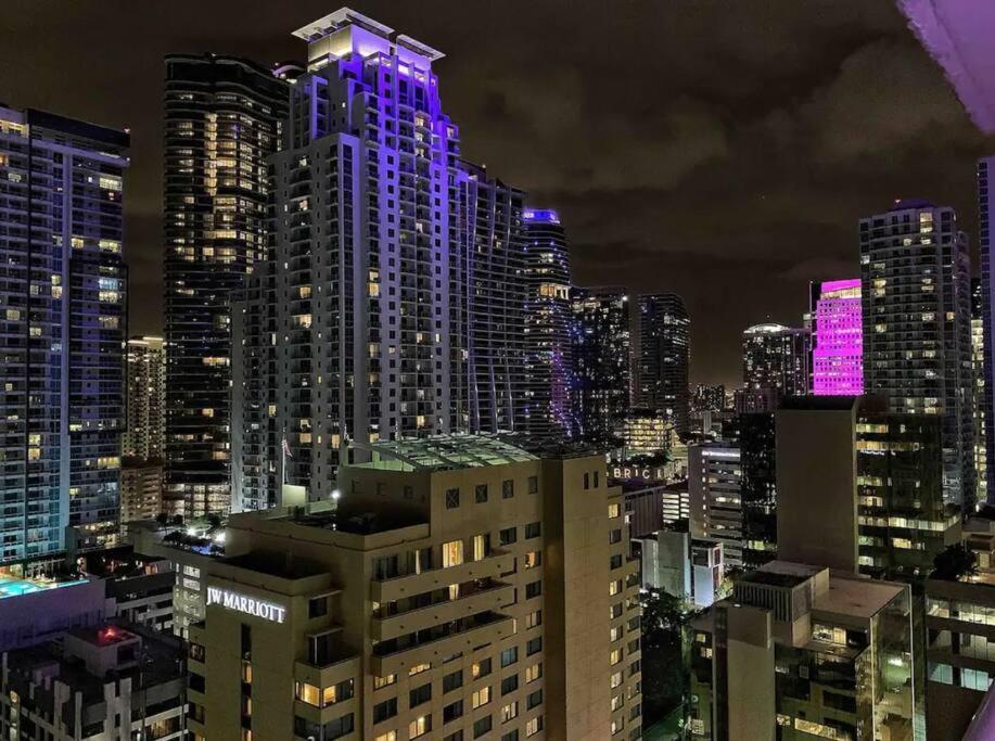 Apartment 2 Bed Condo, Queen Sofa Bed Brickell, Free Parking, Pool, Gym Miami