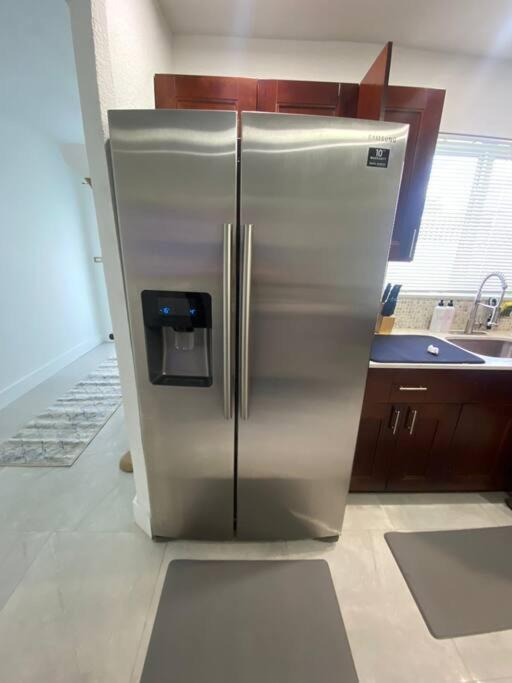 Comfortable House Near Downtown & Airport * Miami