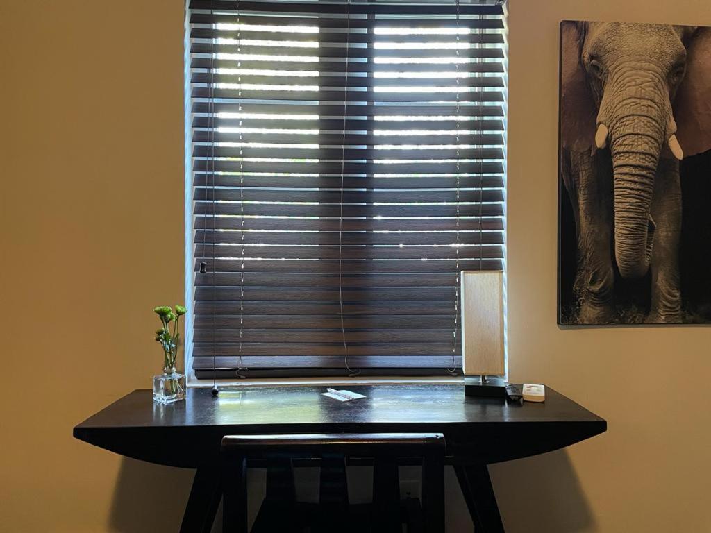 Vive Zen Queen Apartment *