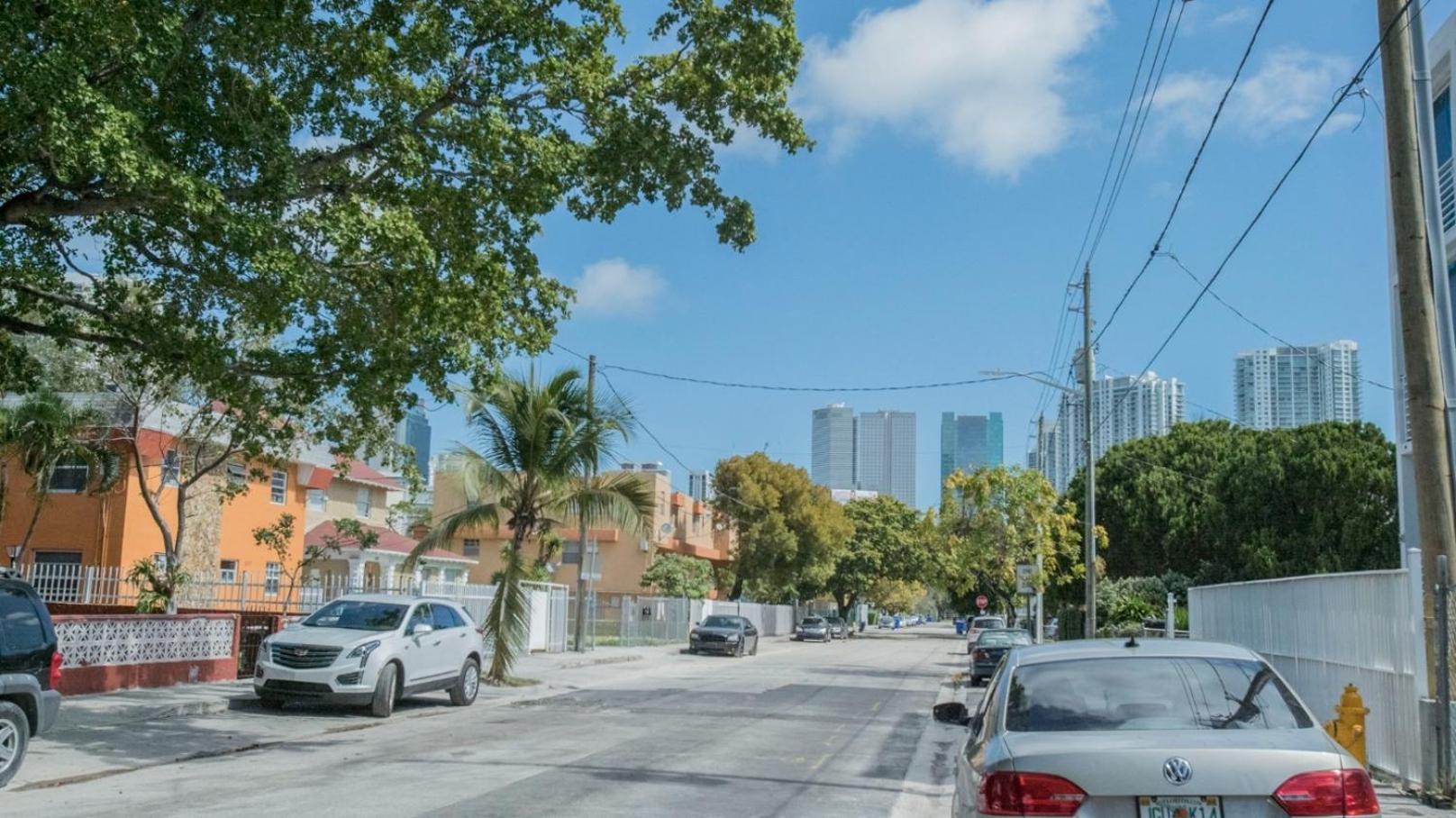 Spacious 2br Minutes From Brickell Apartment