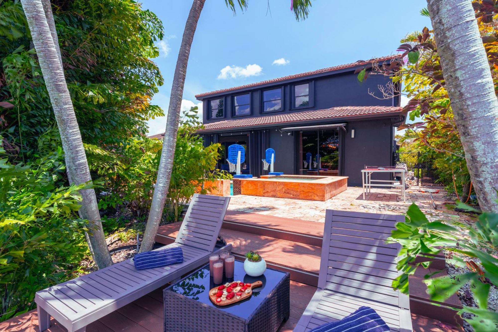 Villa Avatar Luxe 5br W Cinema, Pool, Game & Bbq *