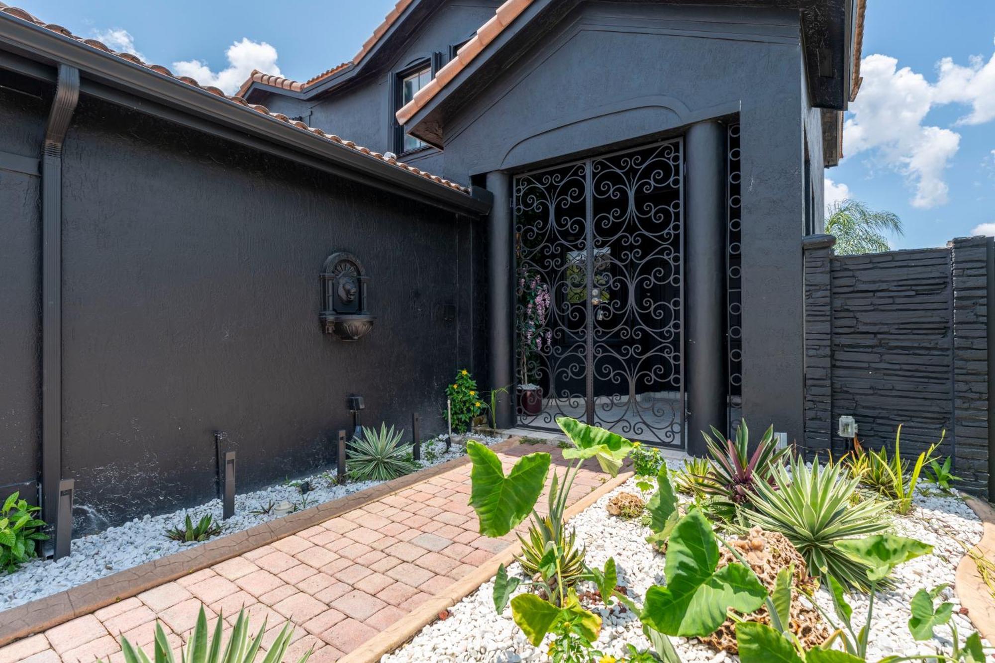 Villa Avatar Luxe 5br W Cinema, Pool, Game & Bbq