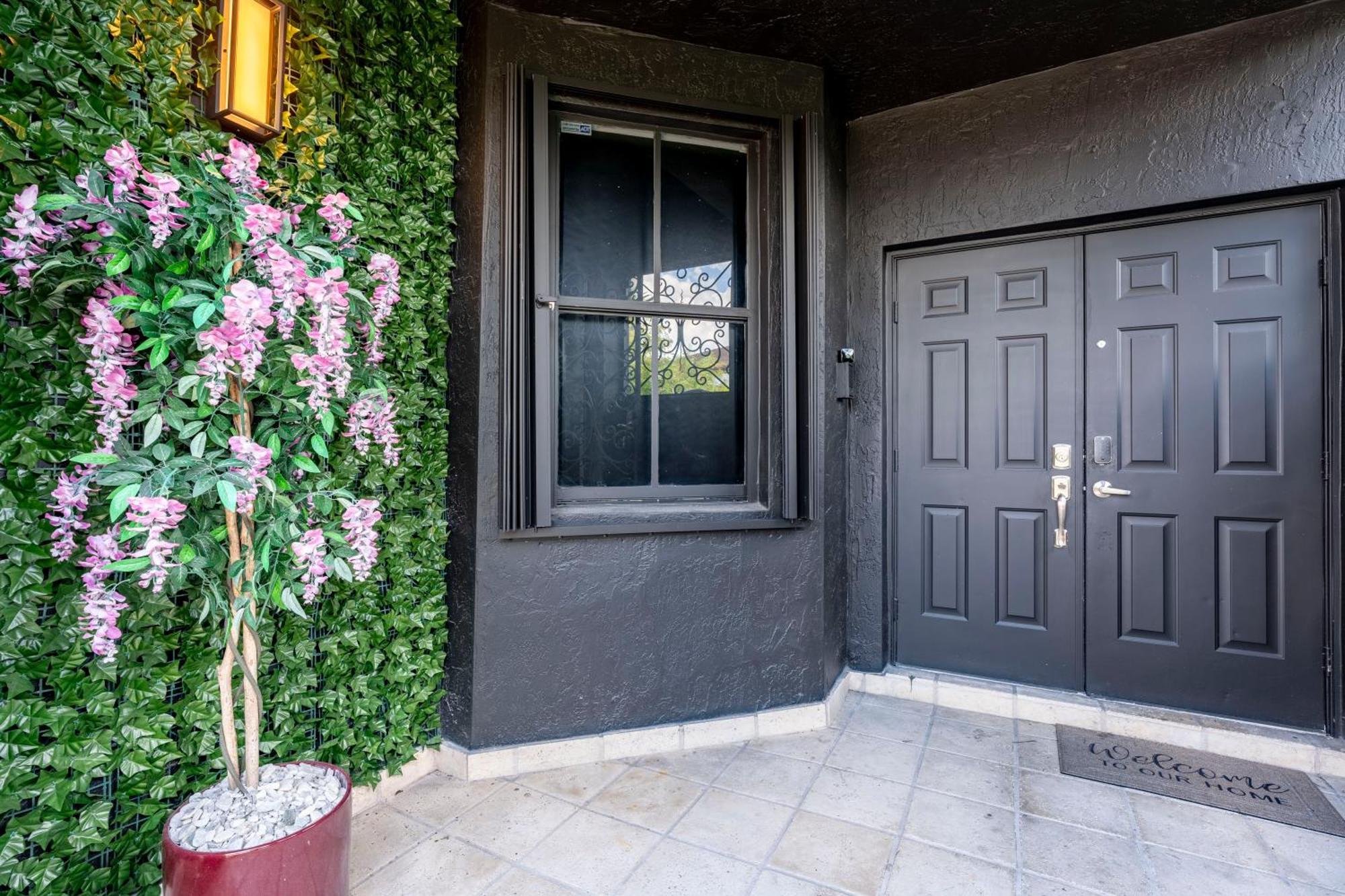 Avatar Luxe 5br W Cinema, Pool, Game & Bbq