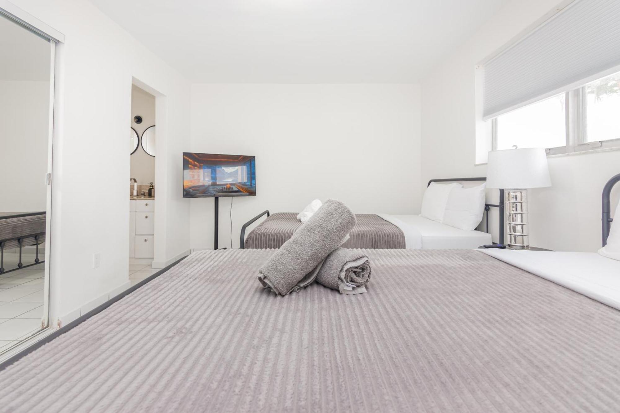 1 Bedroom - Downtown Miami
