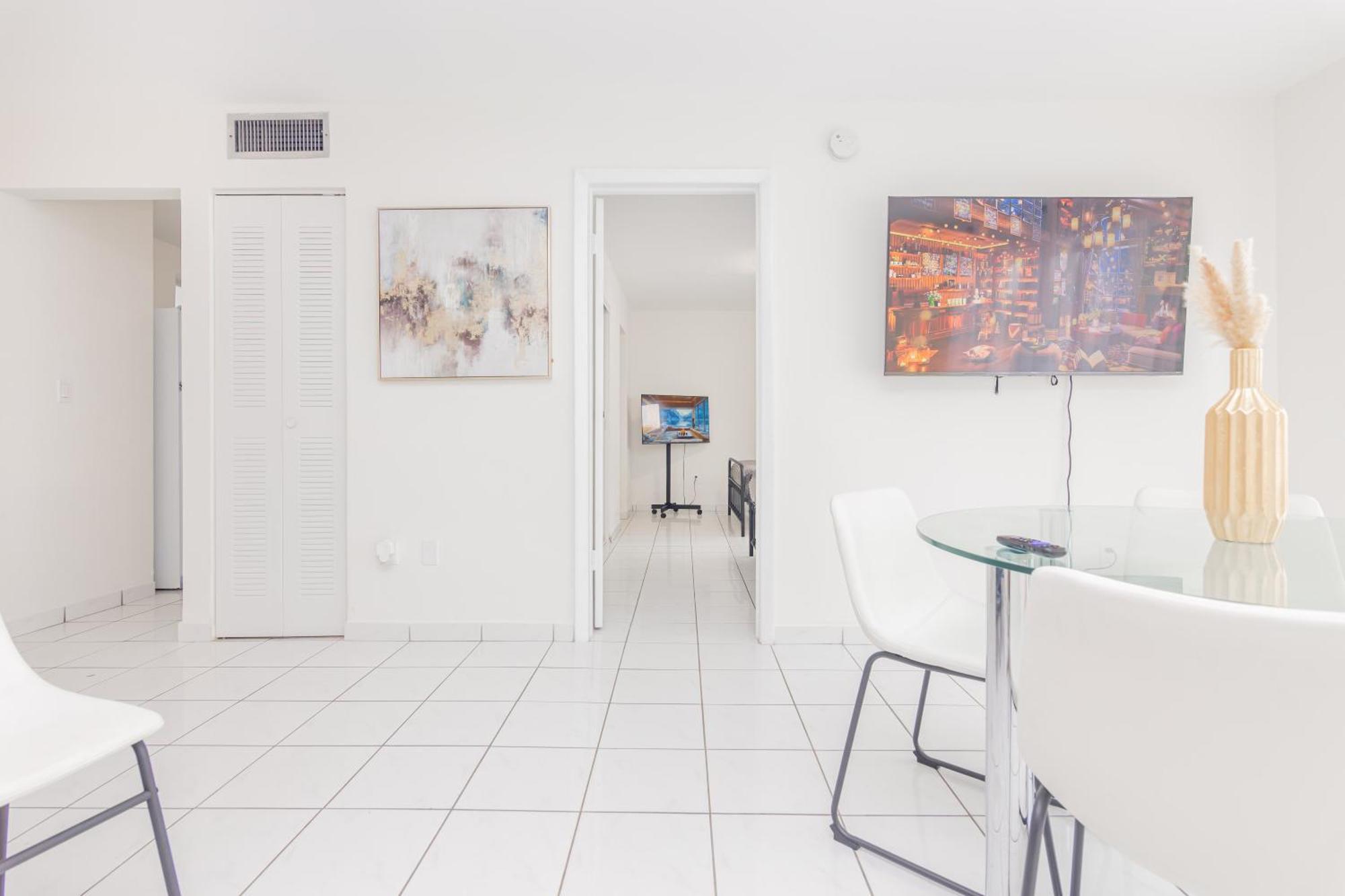 1 Bedroom - Downtown * Miami