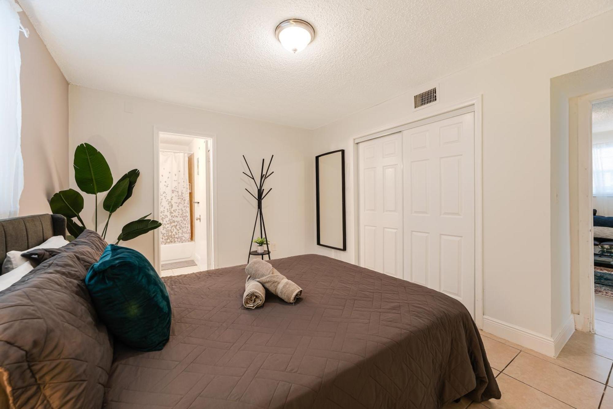 Spacious 3 Bed Centrally Located In Appartement