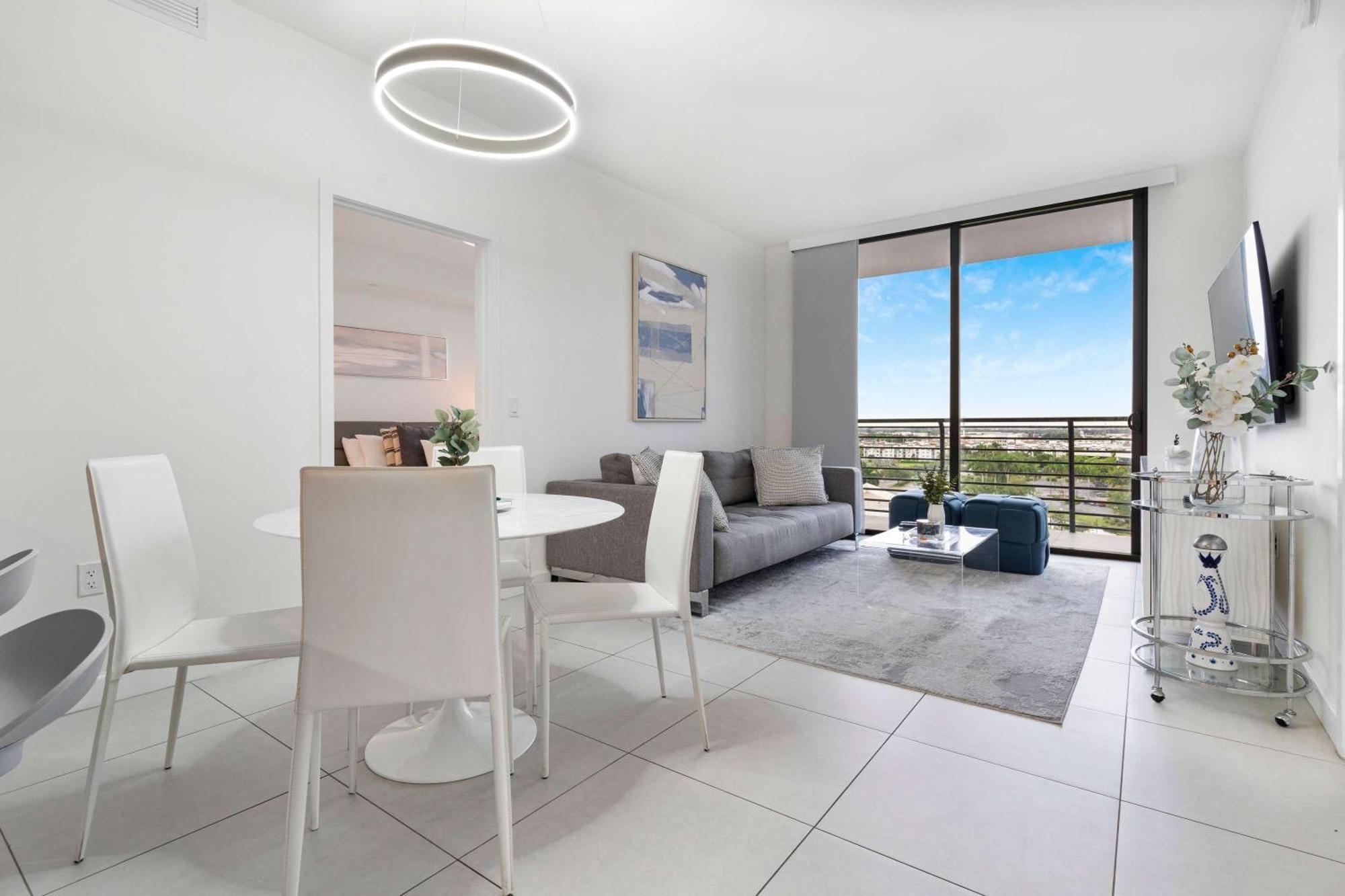 Holiday home La Central- Cityplace Doral And Across From A Park Miami