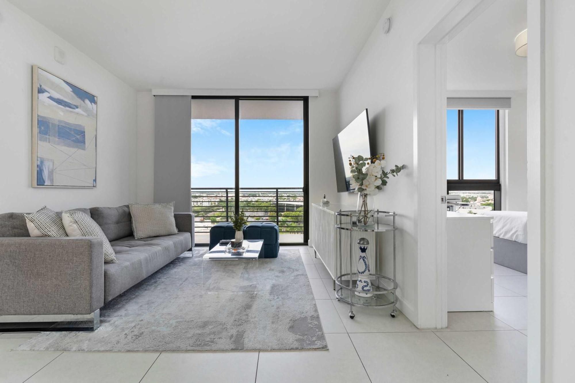 Holiday home La Central- Cityplace Doral And Across From A Park