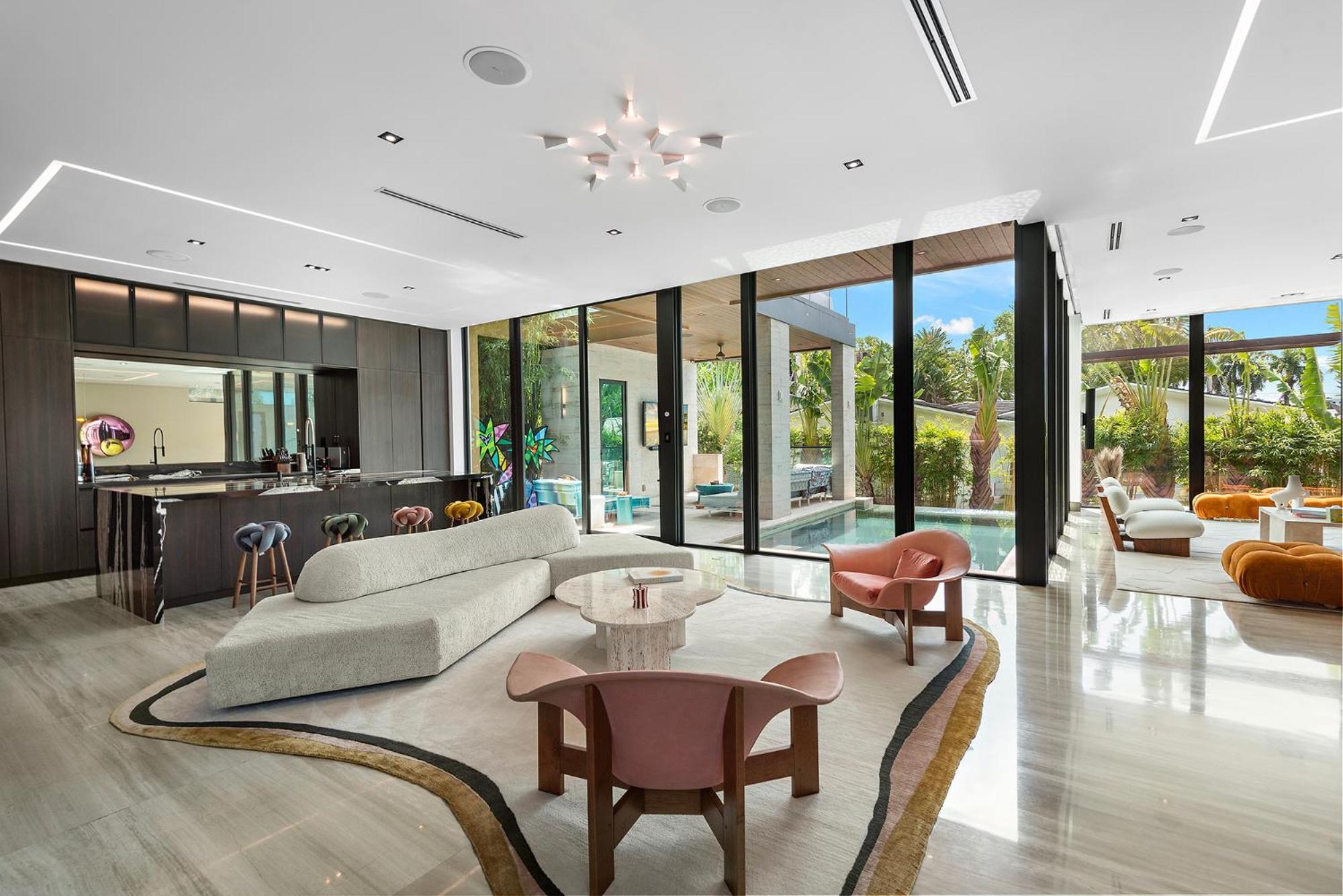 Modern Super Luxury