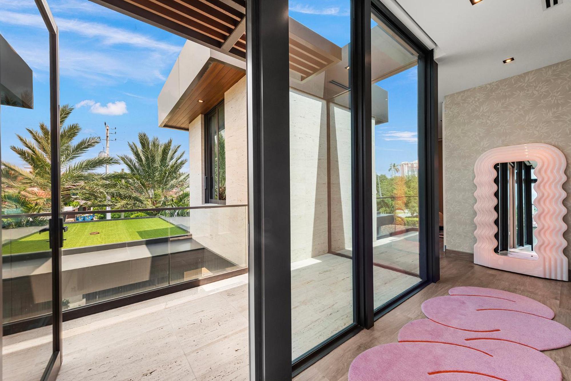 Modern Super Luxury Miami