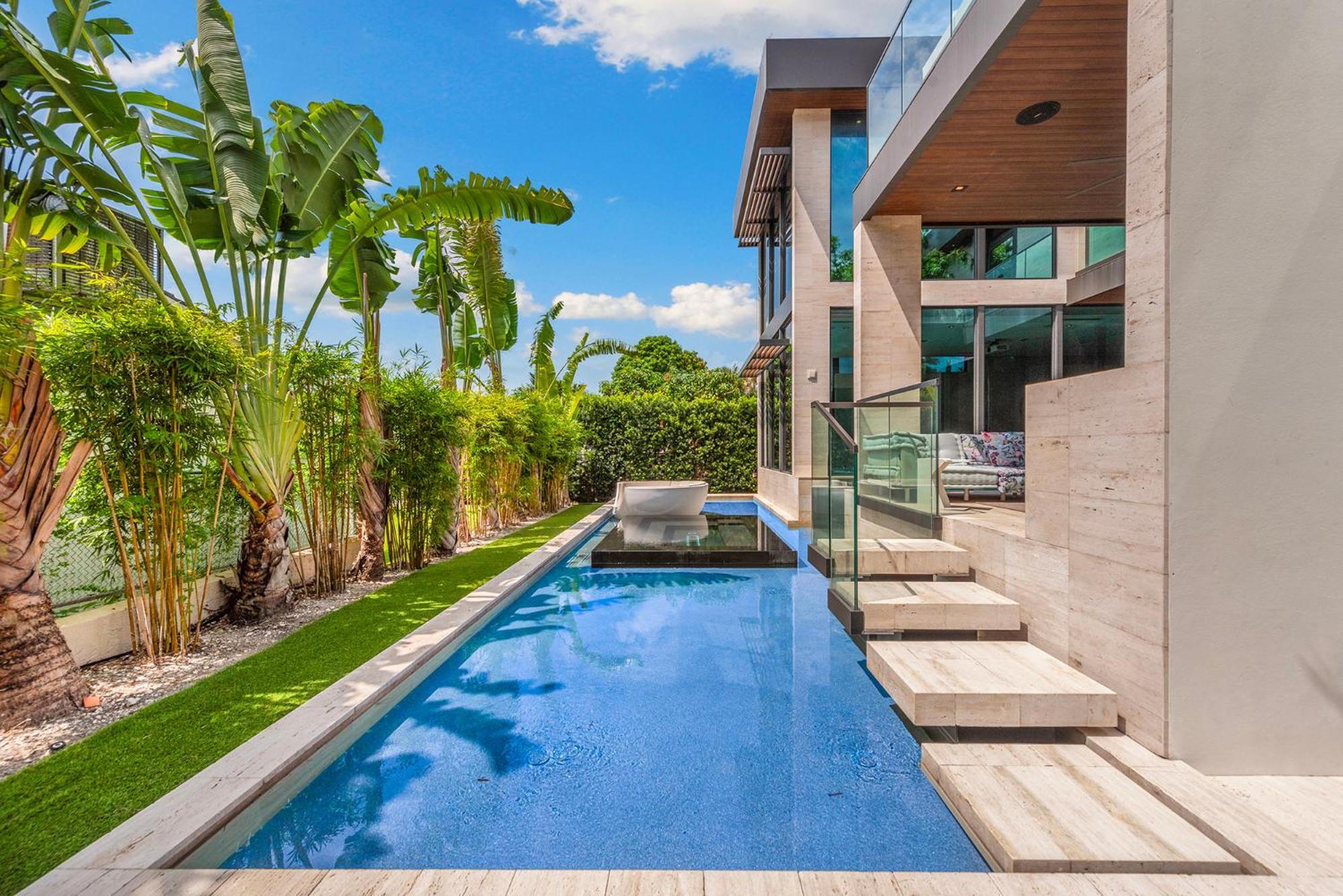 Modern Super Luxury Villa Miami