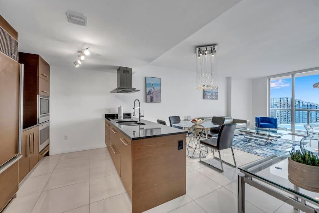 Luxury 1br W Icon Brickell-freespa Miami