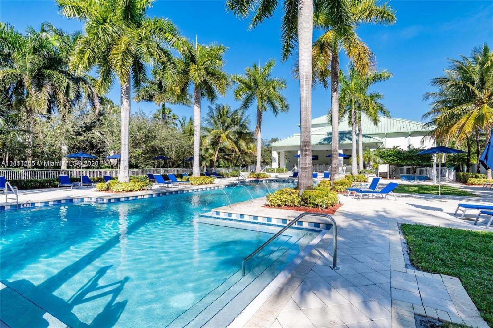Appartement Doral Pool 310 By Waveproperties *