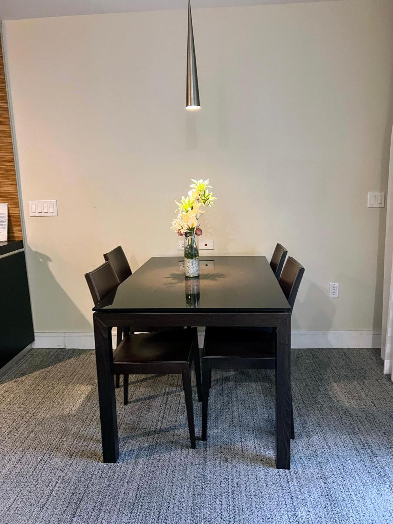 Doral Pool 310 By Waveproperties Appartement *