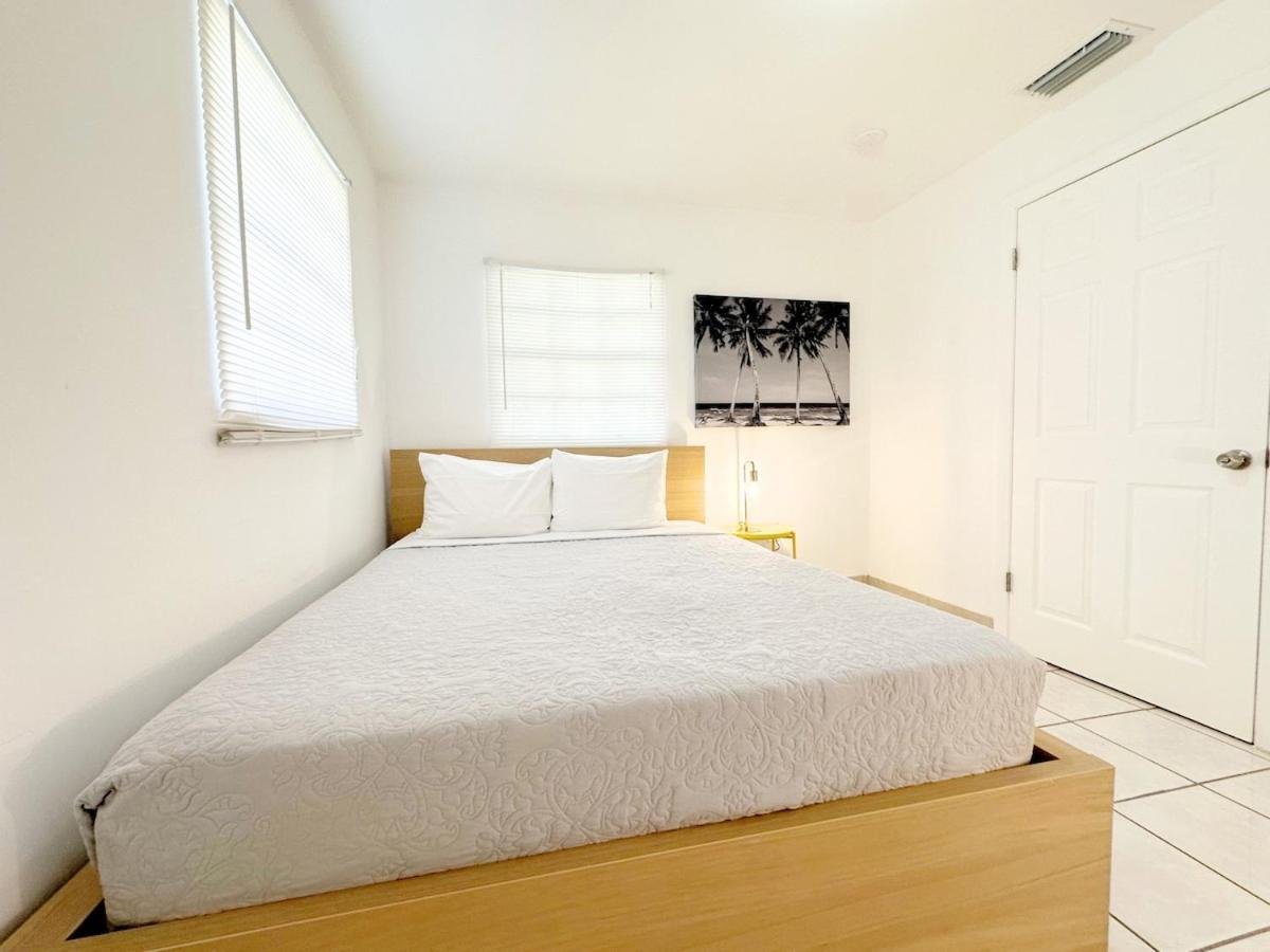 Modern Family 15 Min Holiday home Miami