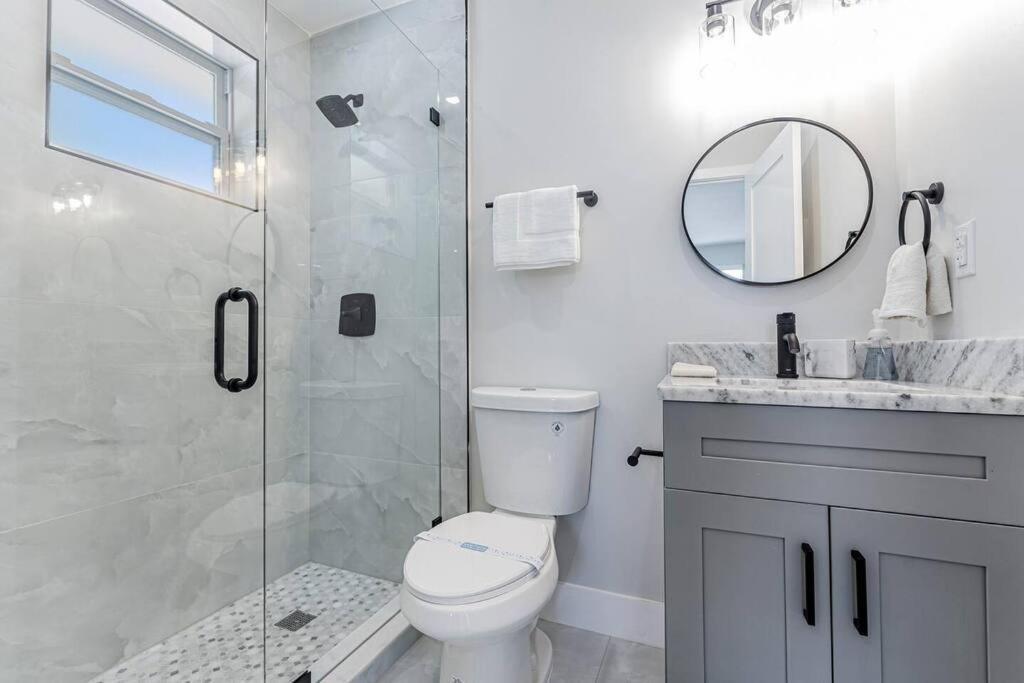 Modern Oasis Retreat - Close To Airport Miami