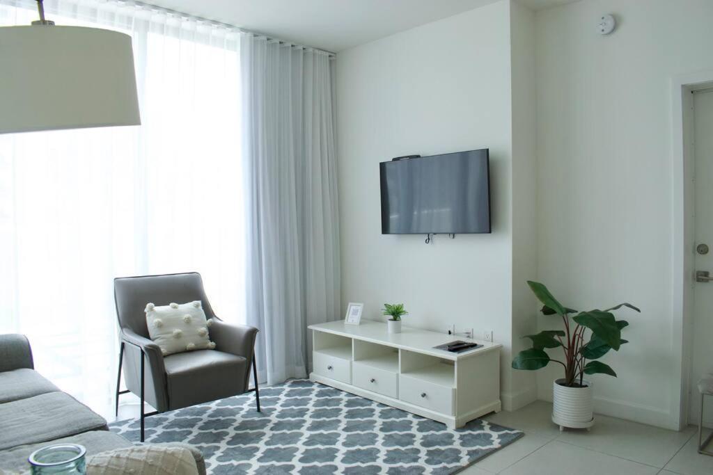 Apartment Luxury In Doral Miami, 1 Bd