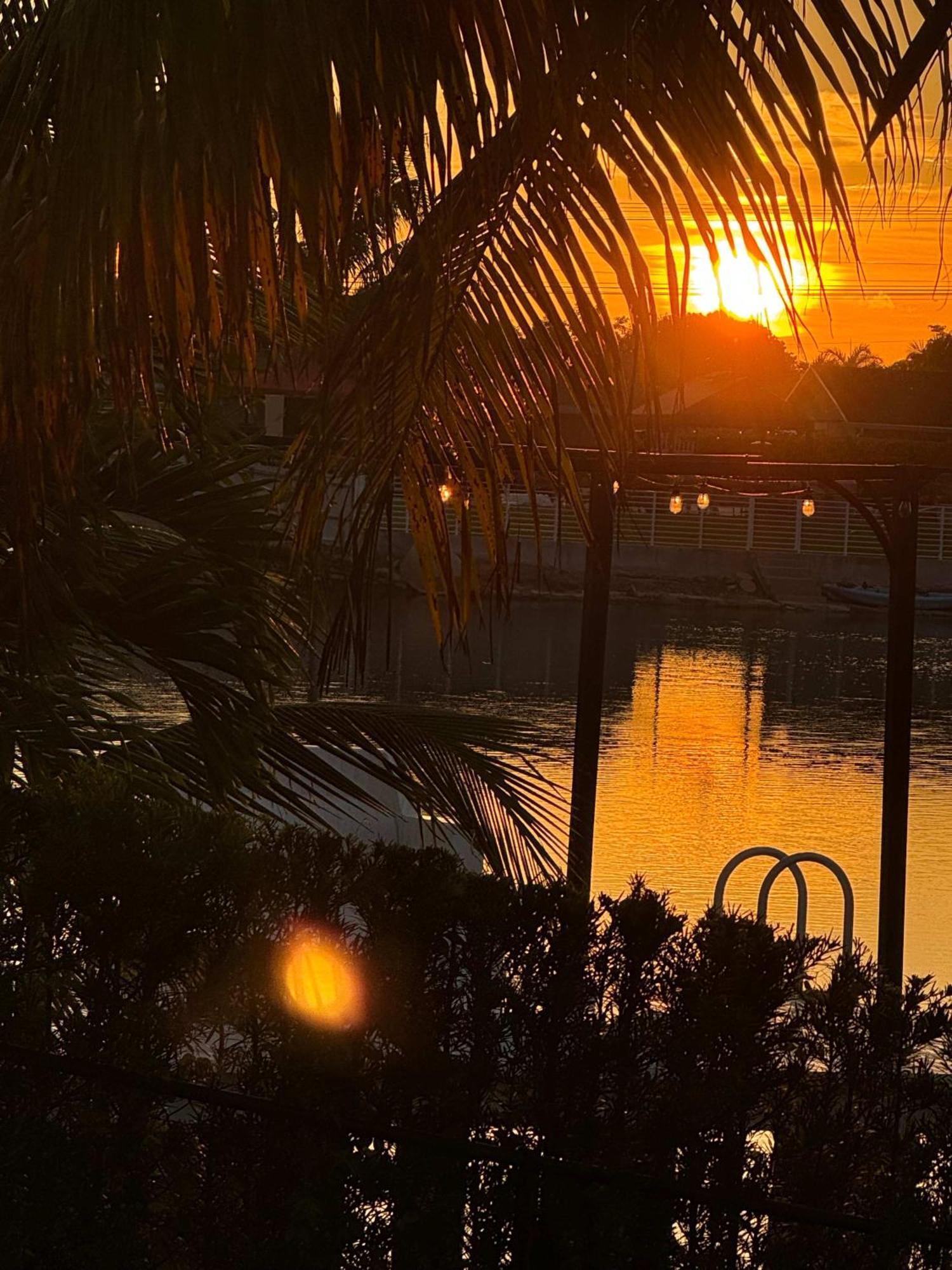 Best Location Iconic 4bd Waterfront Luxury Mia Holiday home Miami