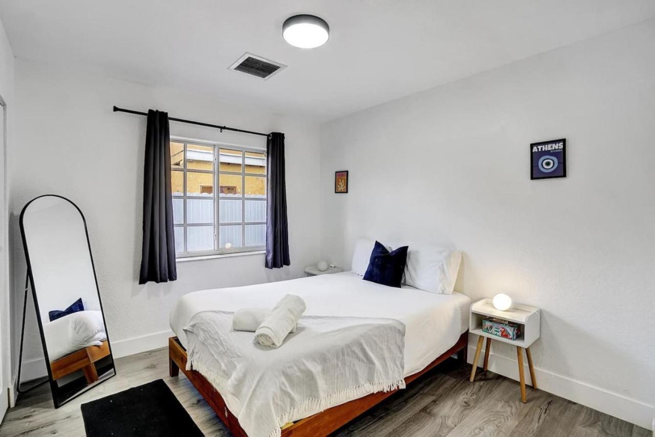 Poolside Oasis-your Wynwood Family Retreat Holiday home *
