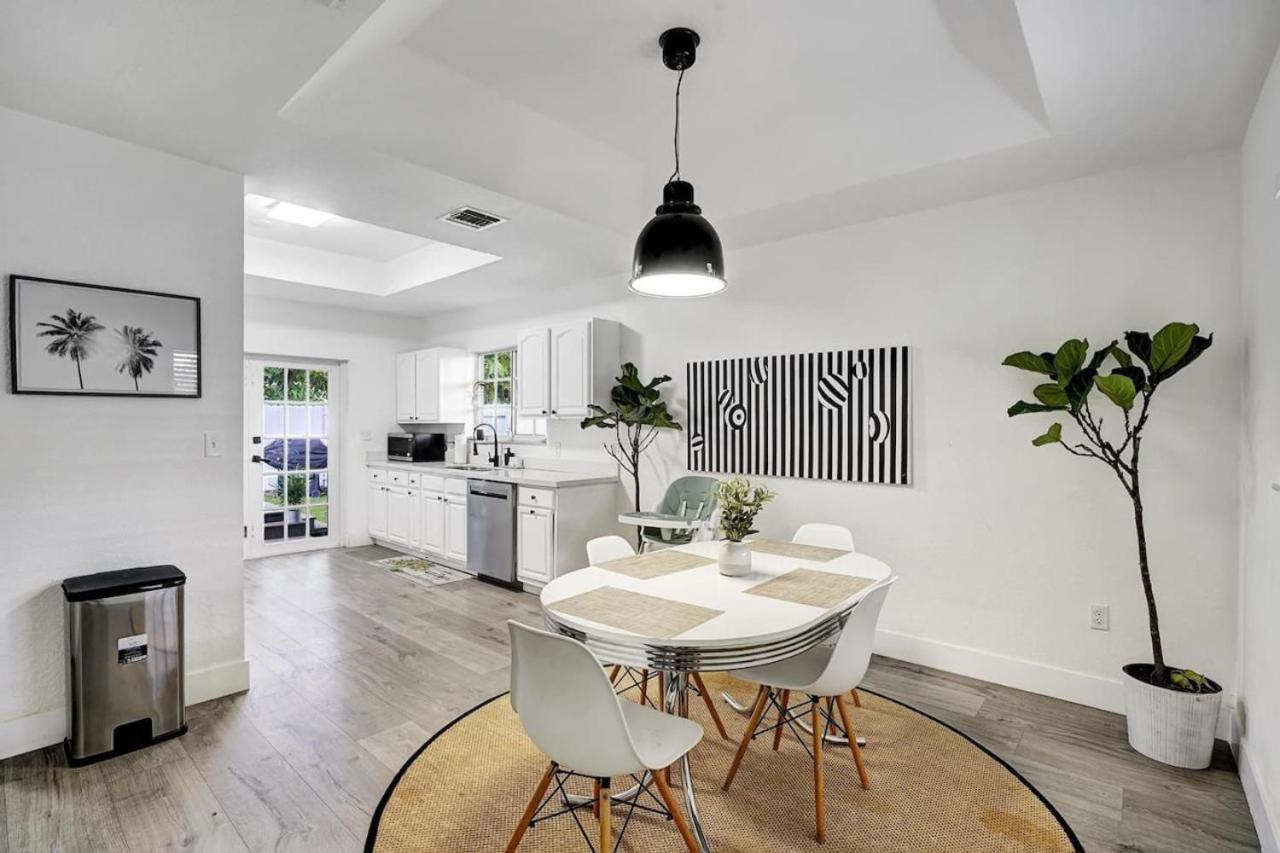 Vakantiehuis Poolside Oasis-your Wynwood Family Retreat Miami