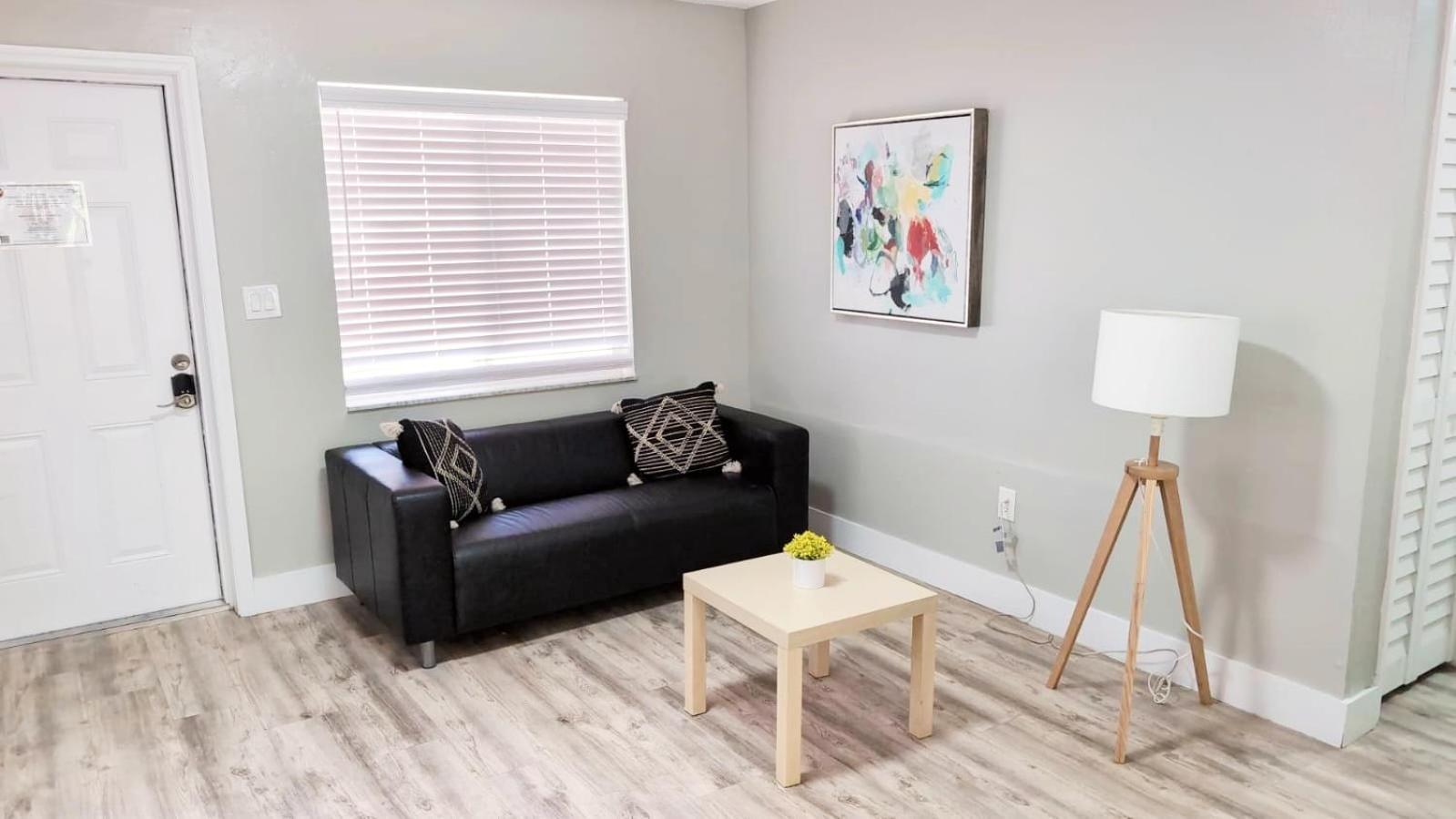 *beautiful Family House 3 Bd/2 Bathrooms+backyard* Vakantiehuis Miami