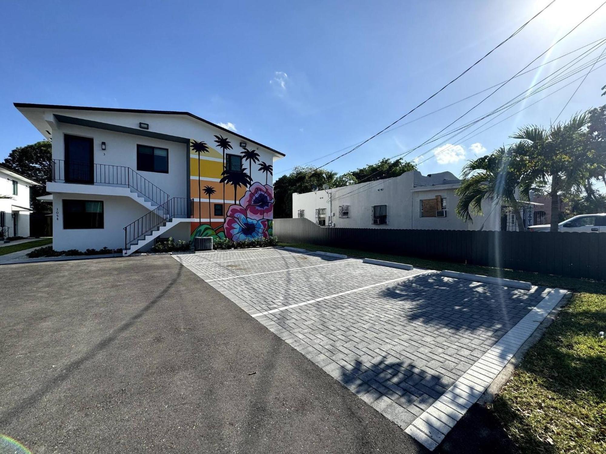 Stylish Serenity: Wynwood Oasis Retreat Apartment Miami