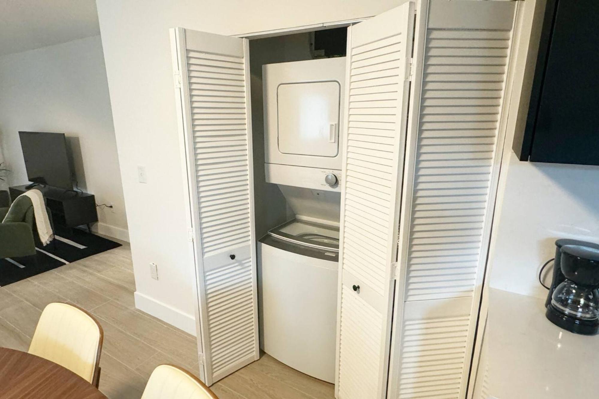 Apartment Stylish Serenity: Wynwood Oasis Retreat