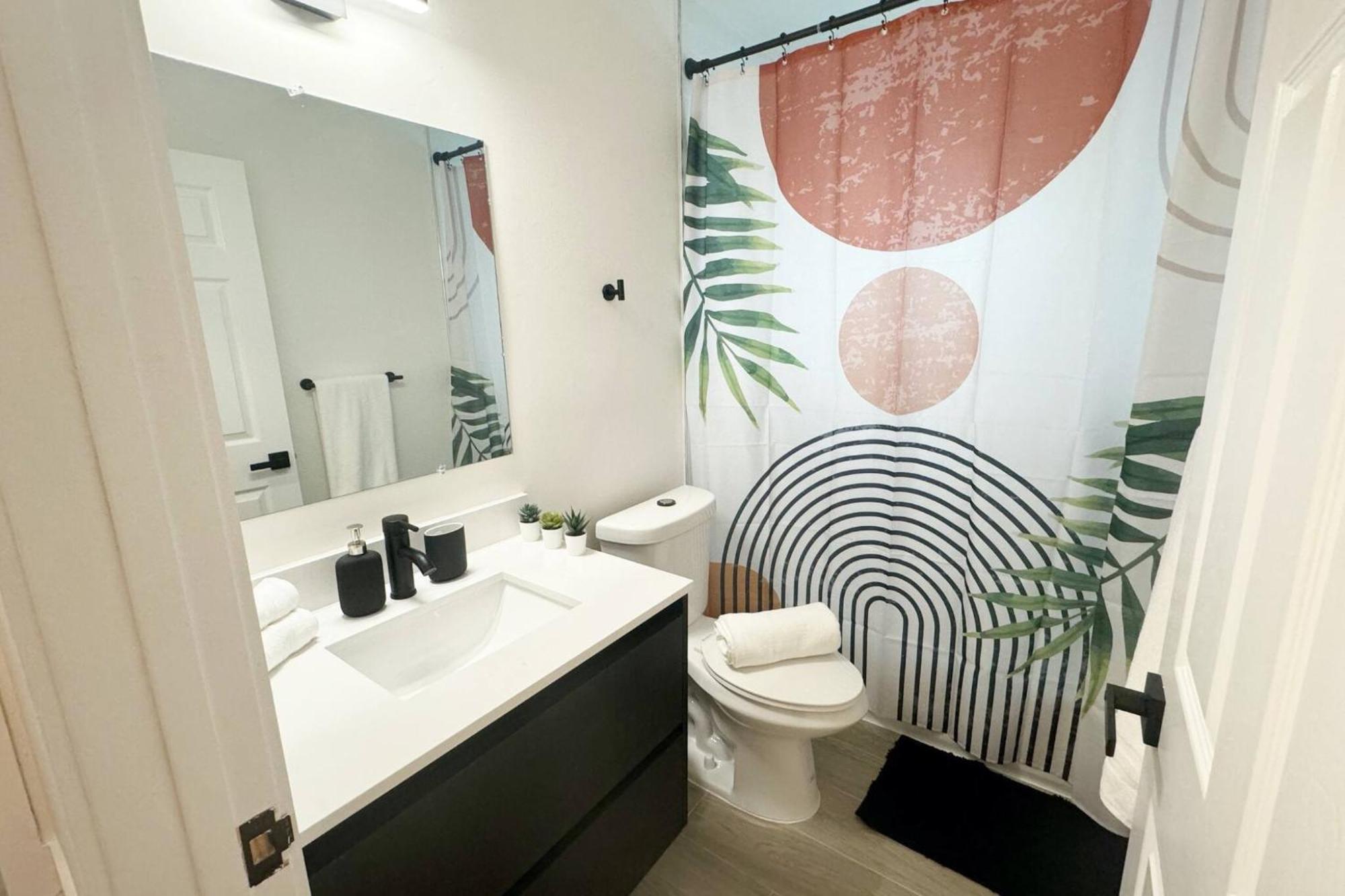 Stylish Serenity: Wynwood Oasis Retreat