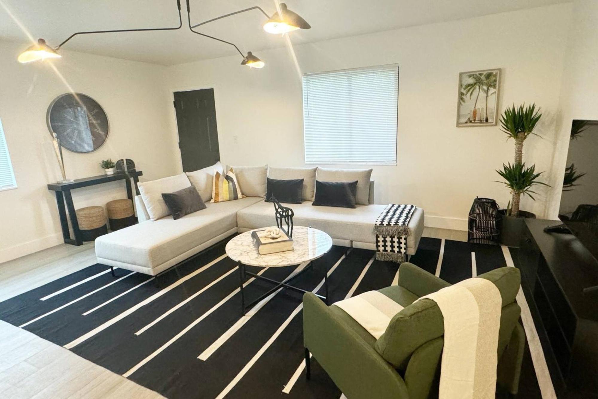 Apartment Stylish Serenity: Wynwood Oasis Retreat *