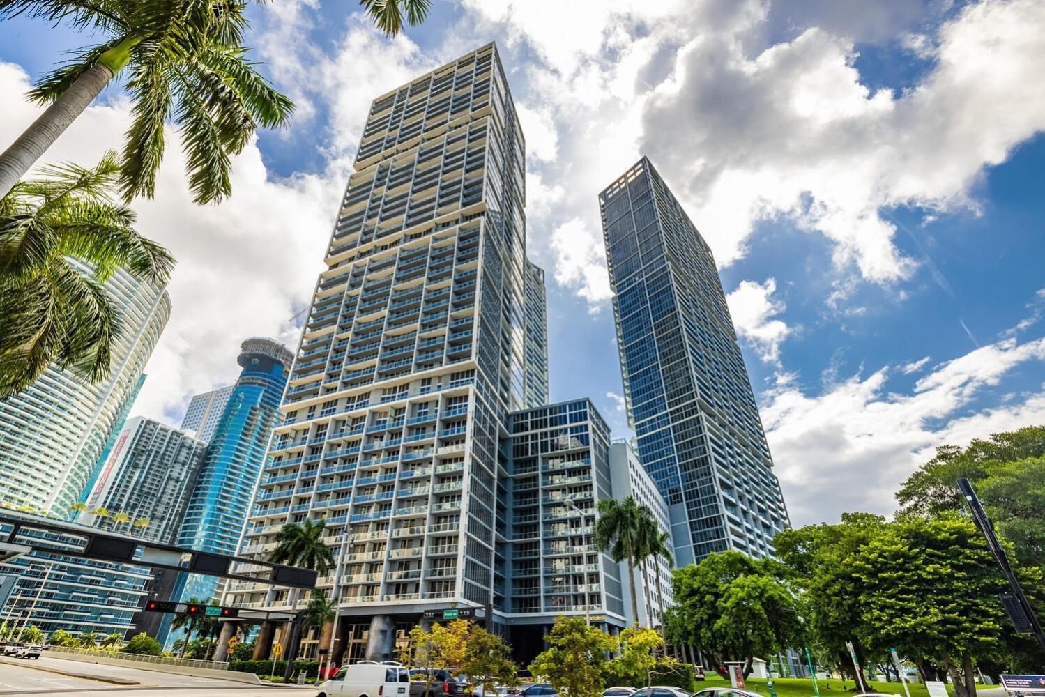 Large In W With Bay Views Miami