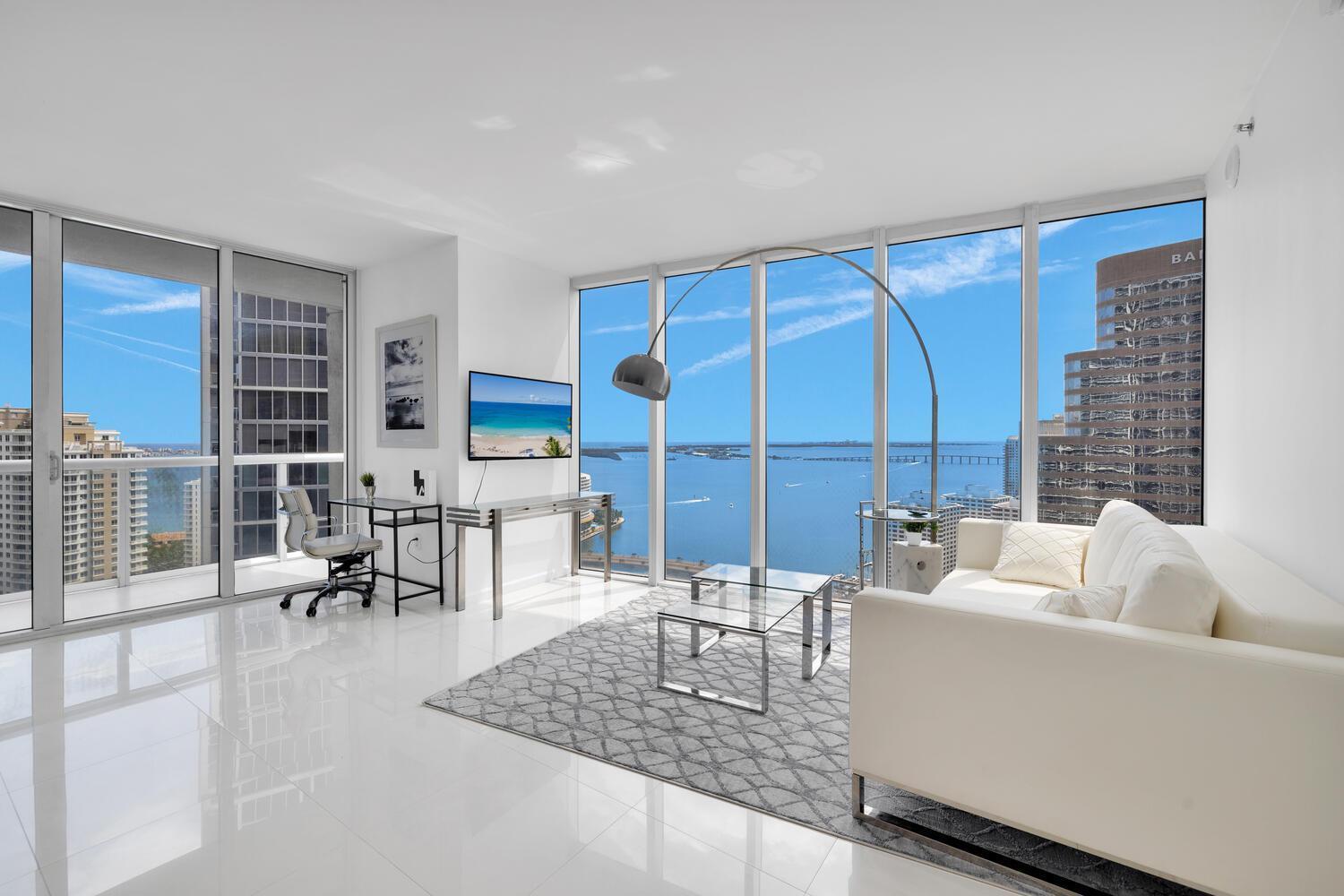Large In W With Bay Views * Miami