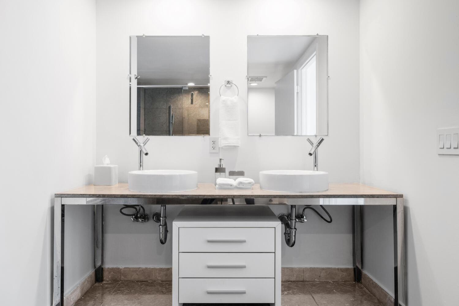 Large In W With Bay Views * Miami