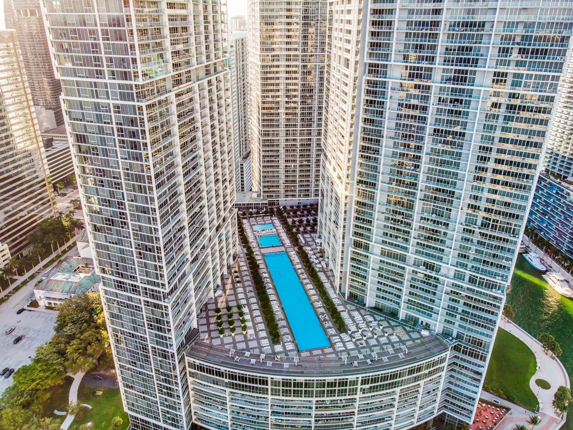 Large In W With Bay Views Miami