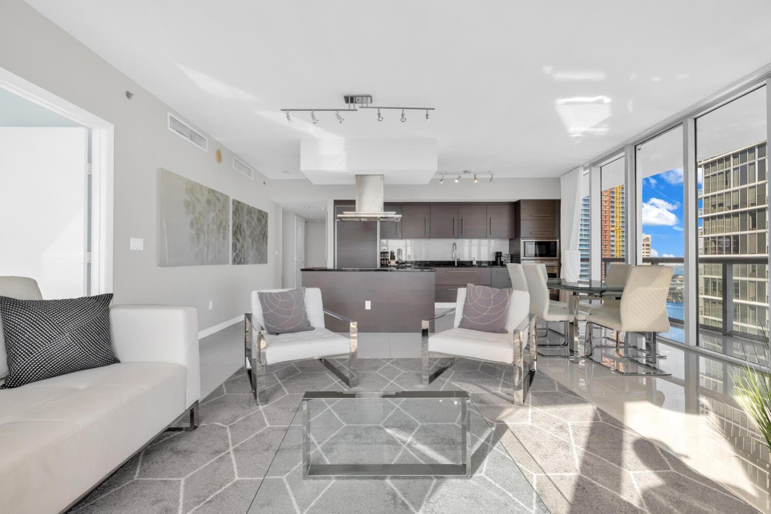 Apartment Large In W With Bay Views *
